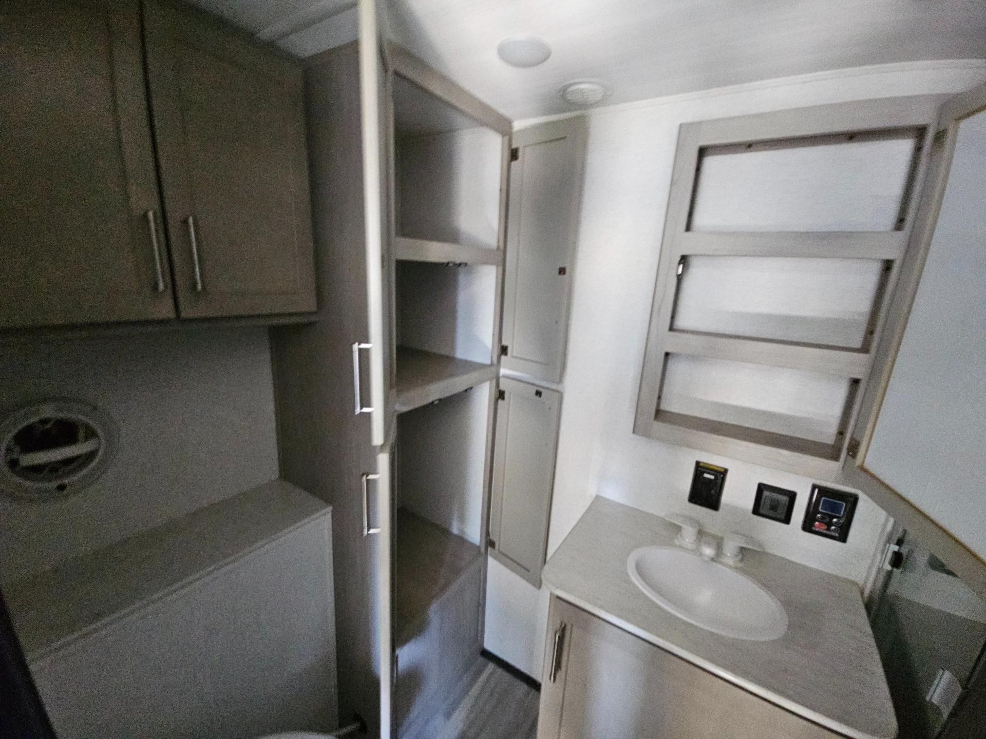 2024 Keystone RV 2024 Keystone RV Springdale - thumbnail 34