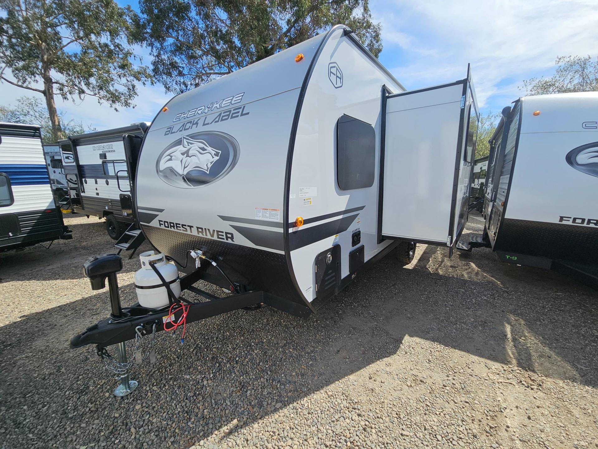 2026 Forest River RV 2026 Forest River RV Cherokee Wolf Pup Black Label - thumbnail 5