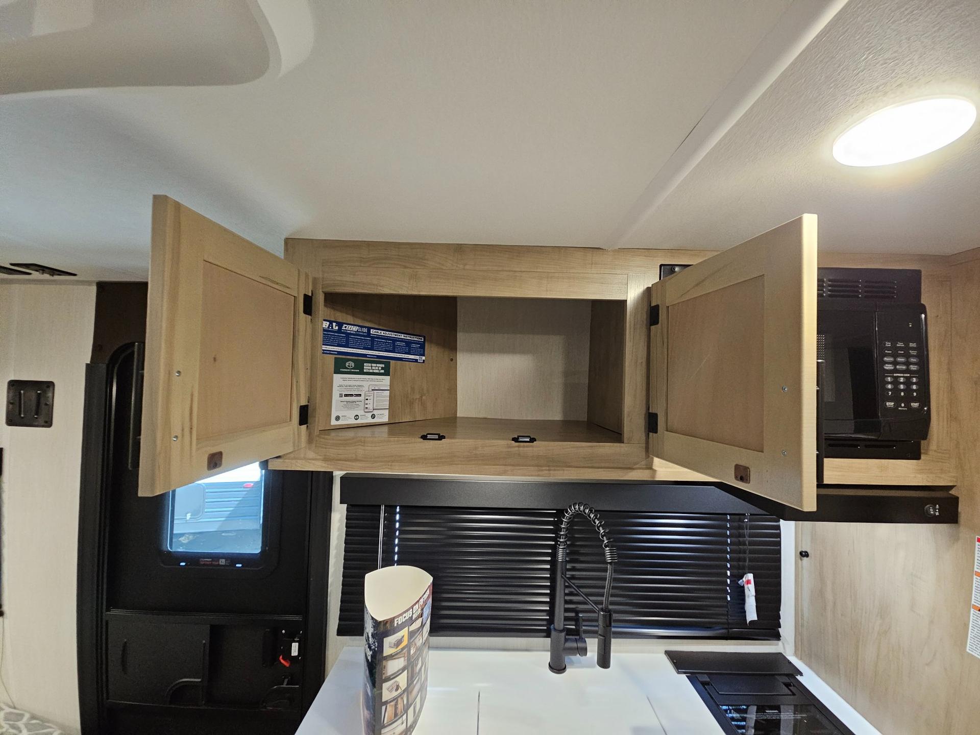 2026 Forest River RV 2026 Forest River RV Cherokee Wolf Pup Black Label - thumbnail 15