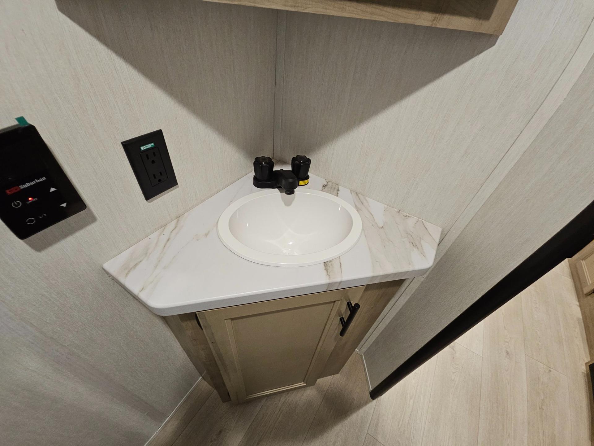 2026 Forest River RV 2026 Forest River RV Cherokee Wolf Pup Black Label - thumbnail 27