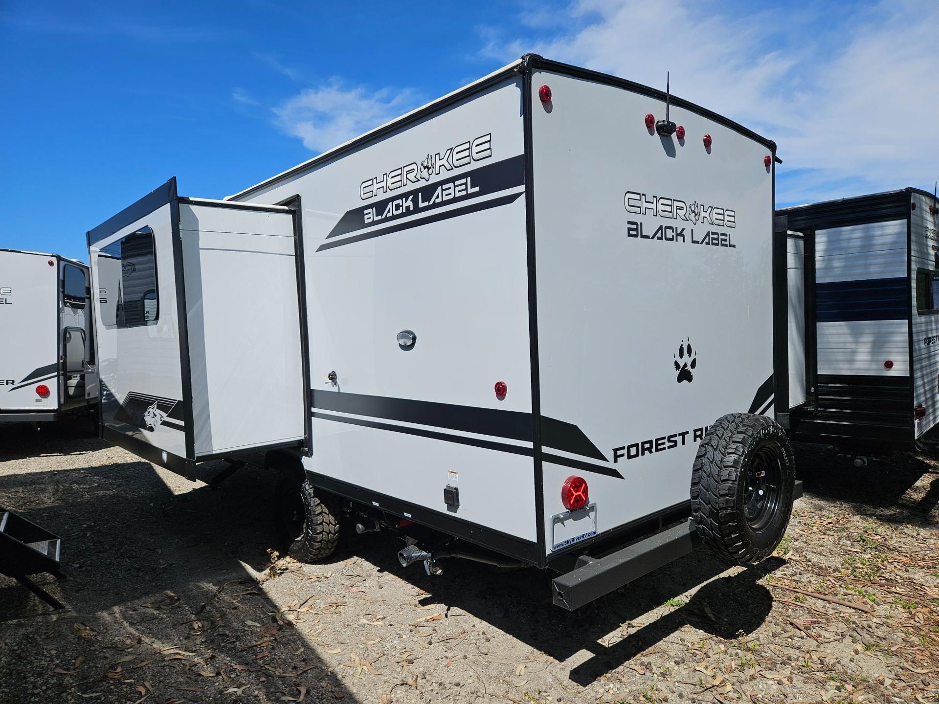 2026 Forest River RV 2026 Forest River RV Cherokee Wolf Pup Black Label - thumbnail 4