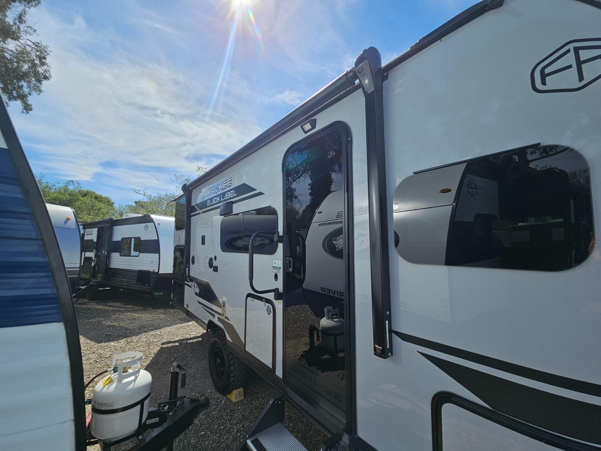 2026 Forest River RV 2026 Forest River RV Cherokee Wolf Pup Black Label - thumbnail 31