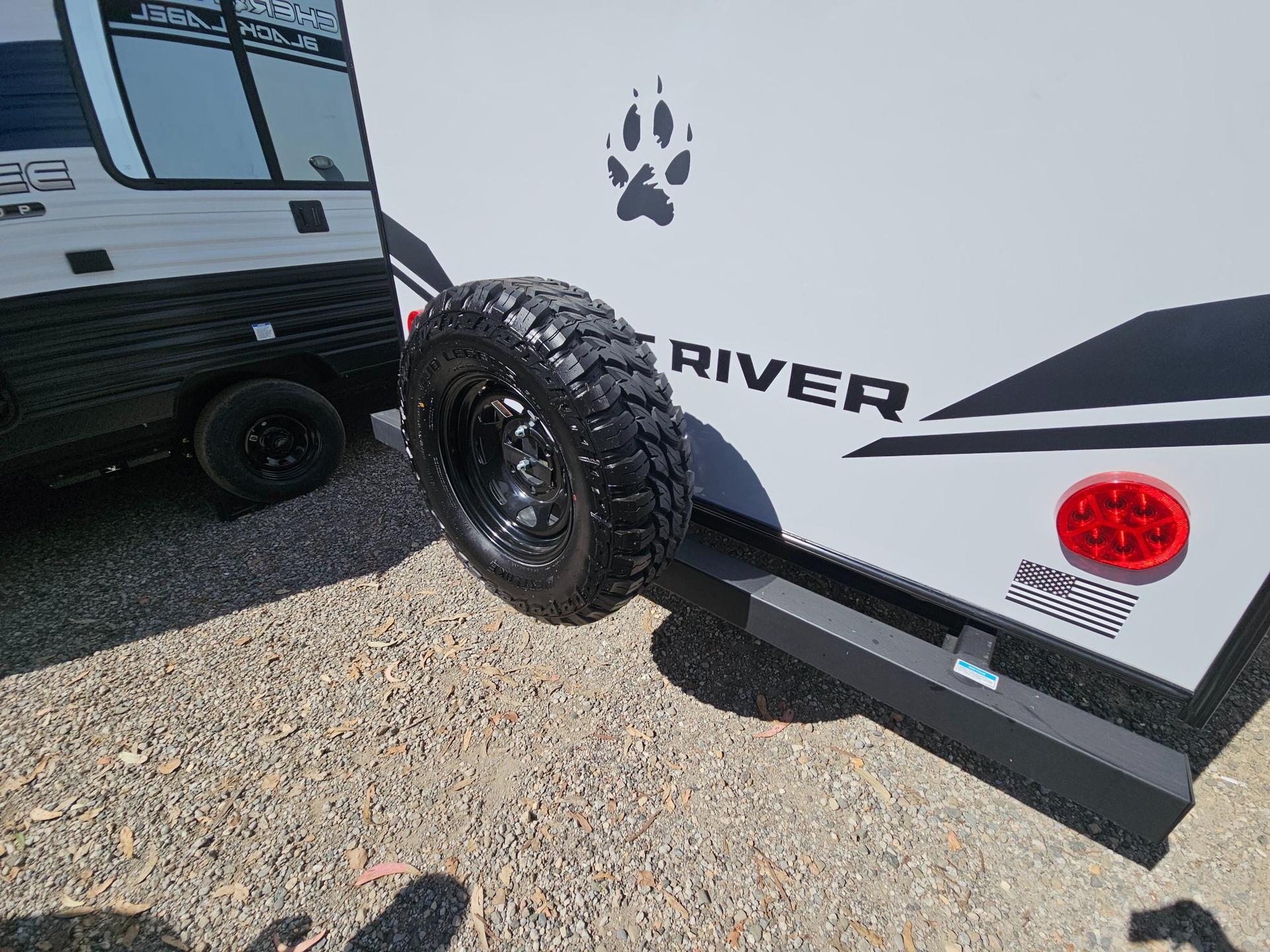 2026 Forest River RV 2026 Forest River RV Cherokee Wolf Pup Black Label - thumbnail 38