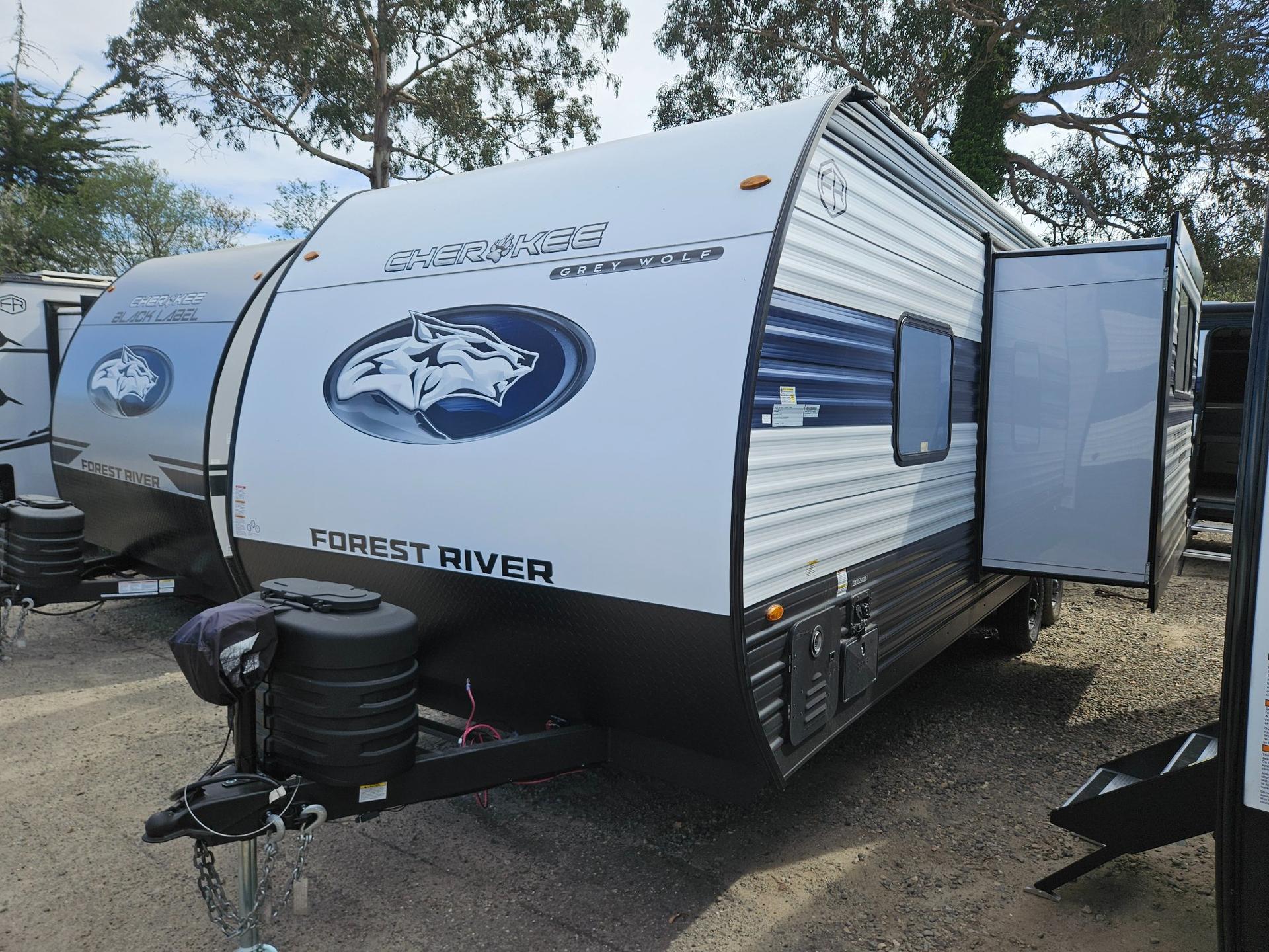 2026 Forest River RV 2026 Forest River RV Cherokee Grey Wolf - thumbnail 5