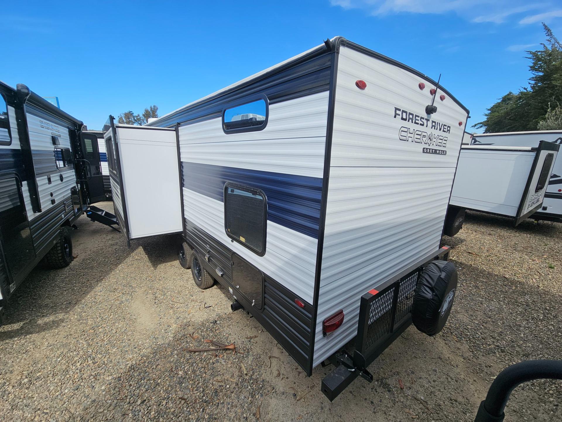 2026 Forest River RV 2026 Forest River RV Cherokee Grey Wolf - thumbnail 4