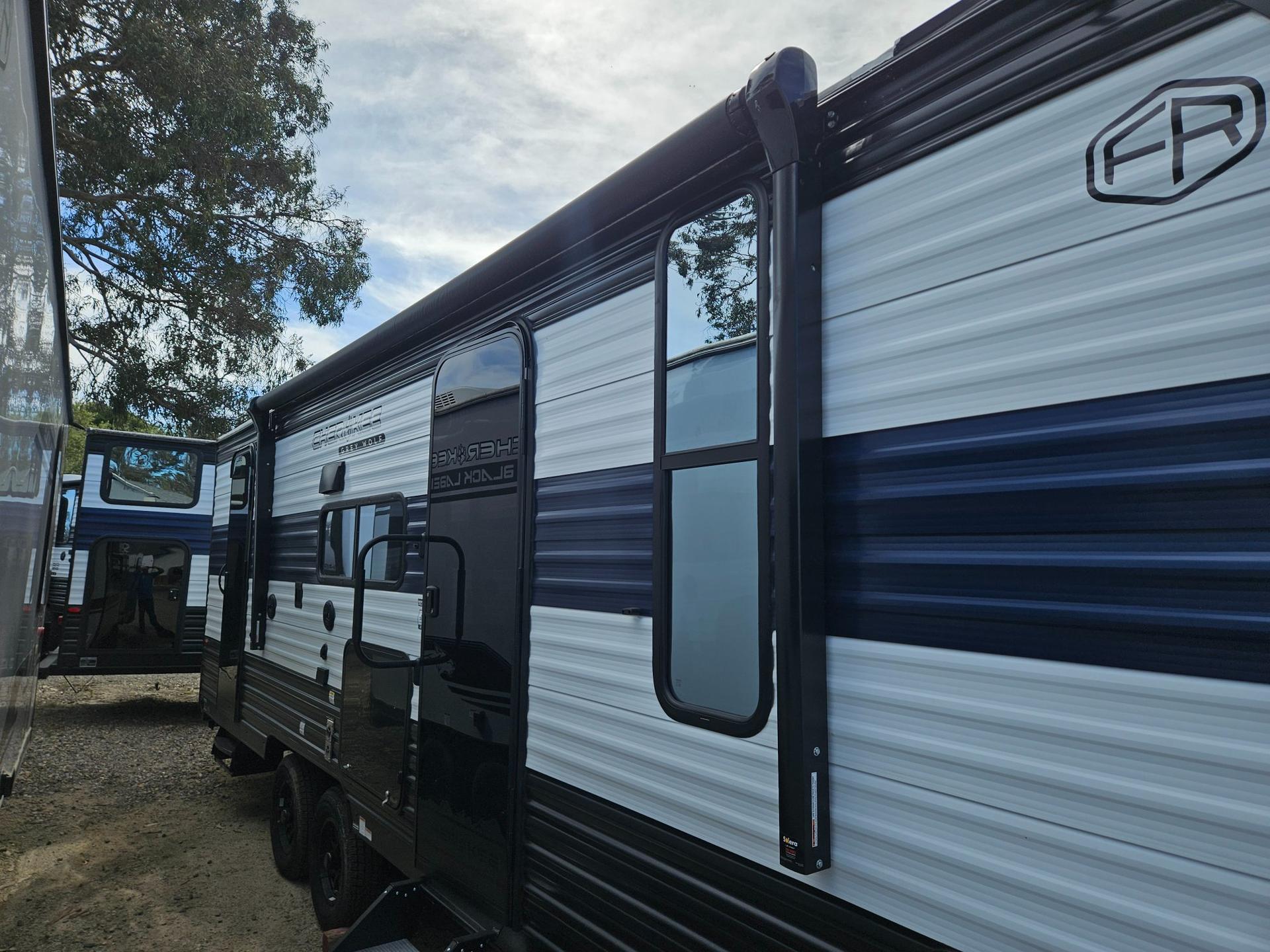 2026 Forest River RV 2026 Forest River RV Cherokee Grey Wolf - thumbnail 33