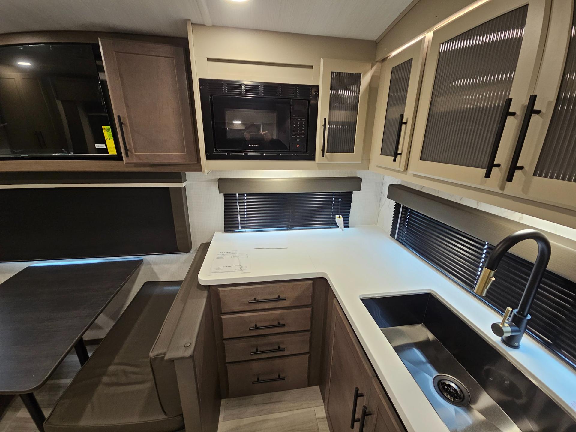 2026 Keystone RV 2026 Keystone RV Cougar Half-Ton - thumbnail 11