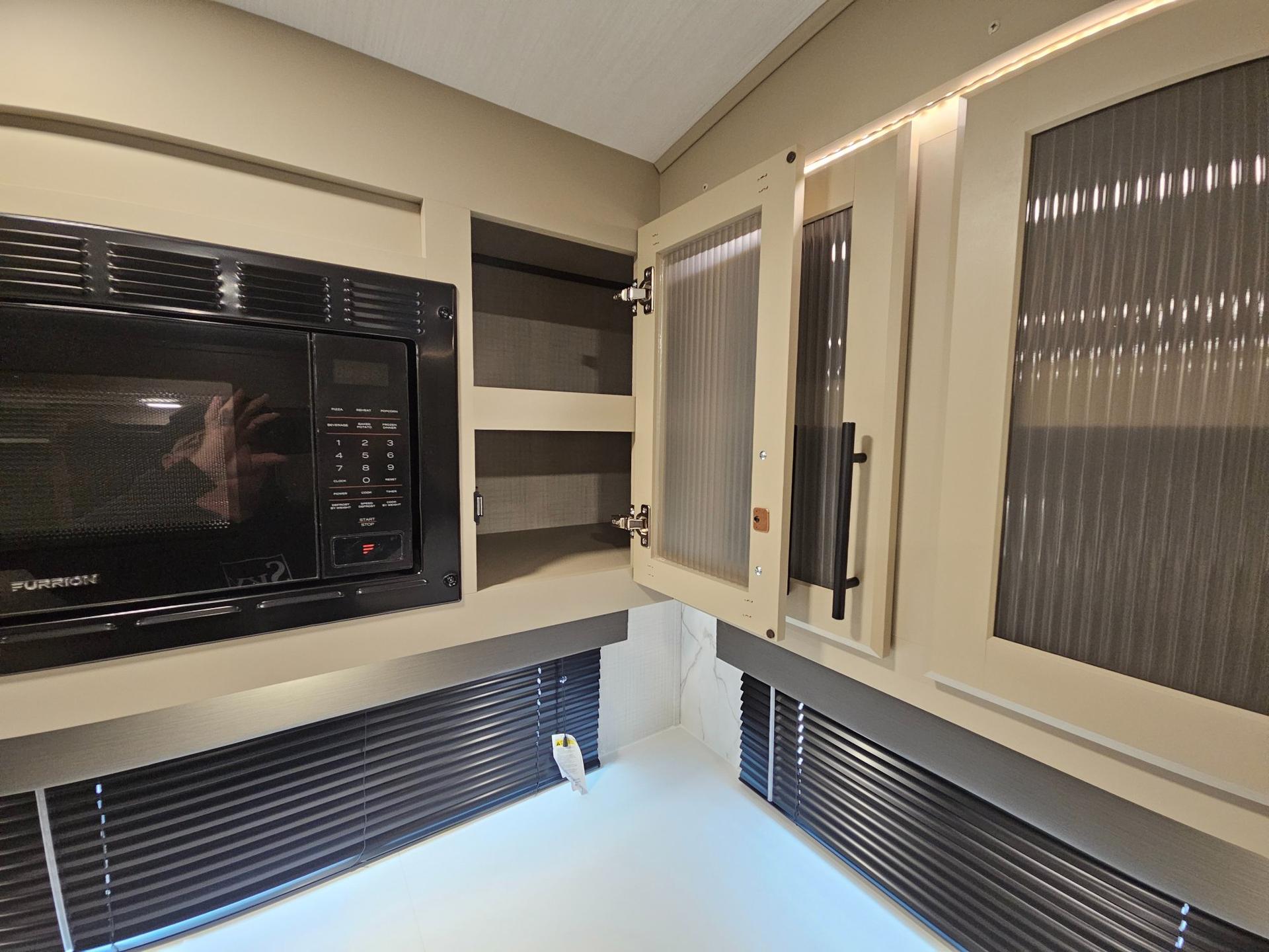 2026 Keystone RV 2026 Keystone RV Cougar Half-Ton - thumbnail 13