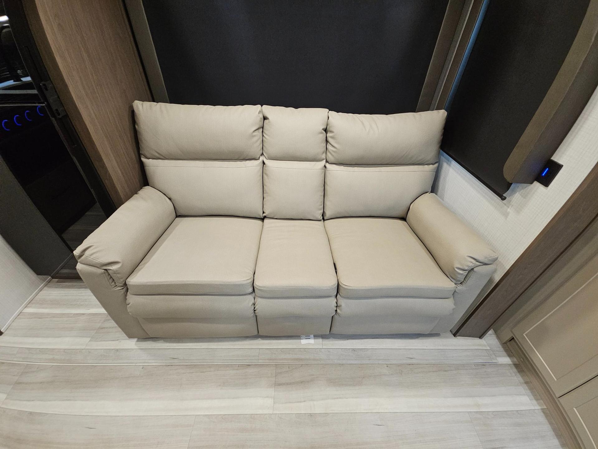 2026 Keystone RV 2026 Keystone RV Cougar Half-Ton - thumbnail 20