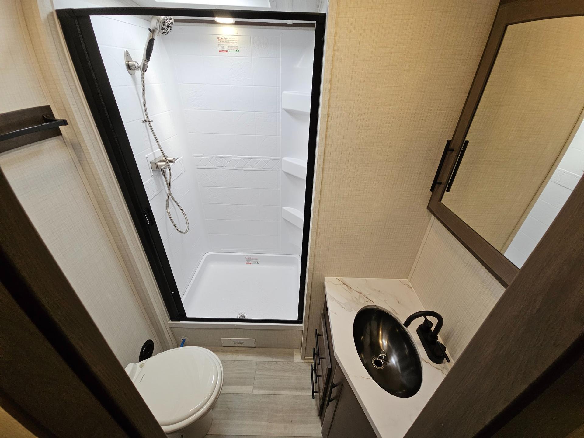 2026 Keystone RV 2026 Keystone RV Cougar Half-Ton - thumbnail 24