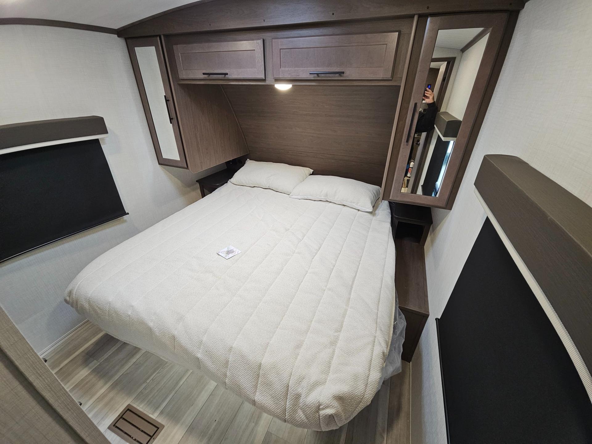 2026 Keystone RV 2026 Keystone RV Cougar Half-Ton - thumbnail 30