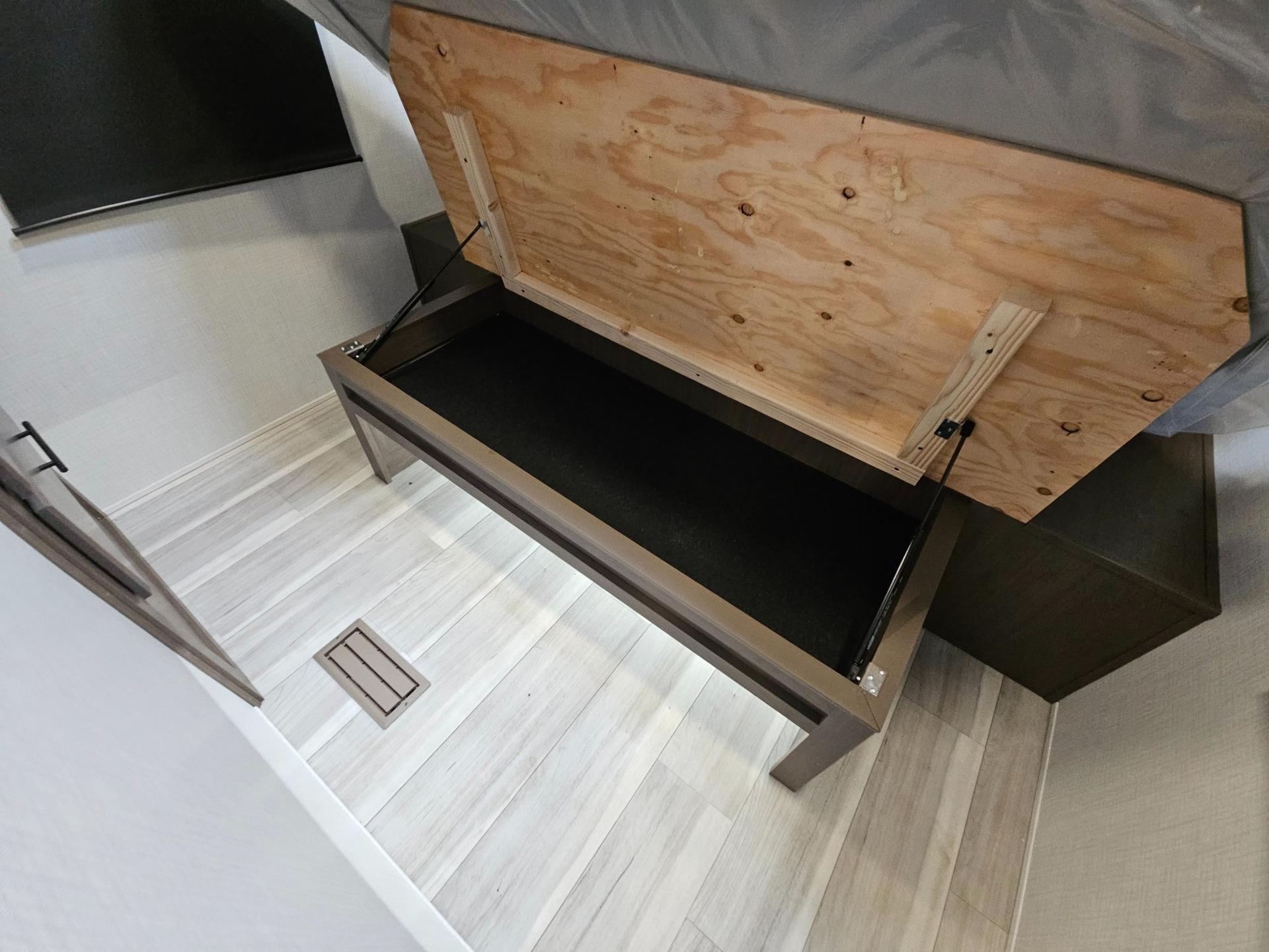 2026 Keystone RV 2026 Keystone RV Cougar Half-Ton - thumbnail 32