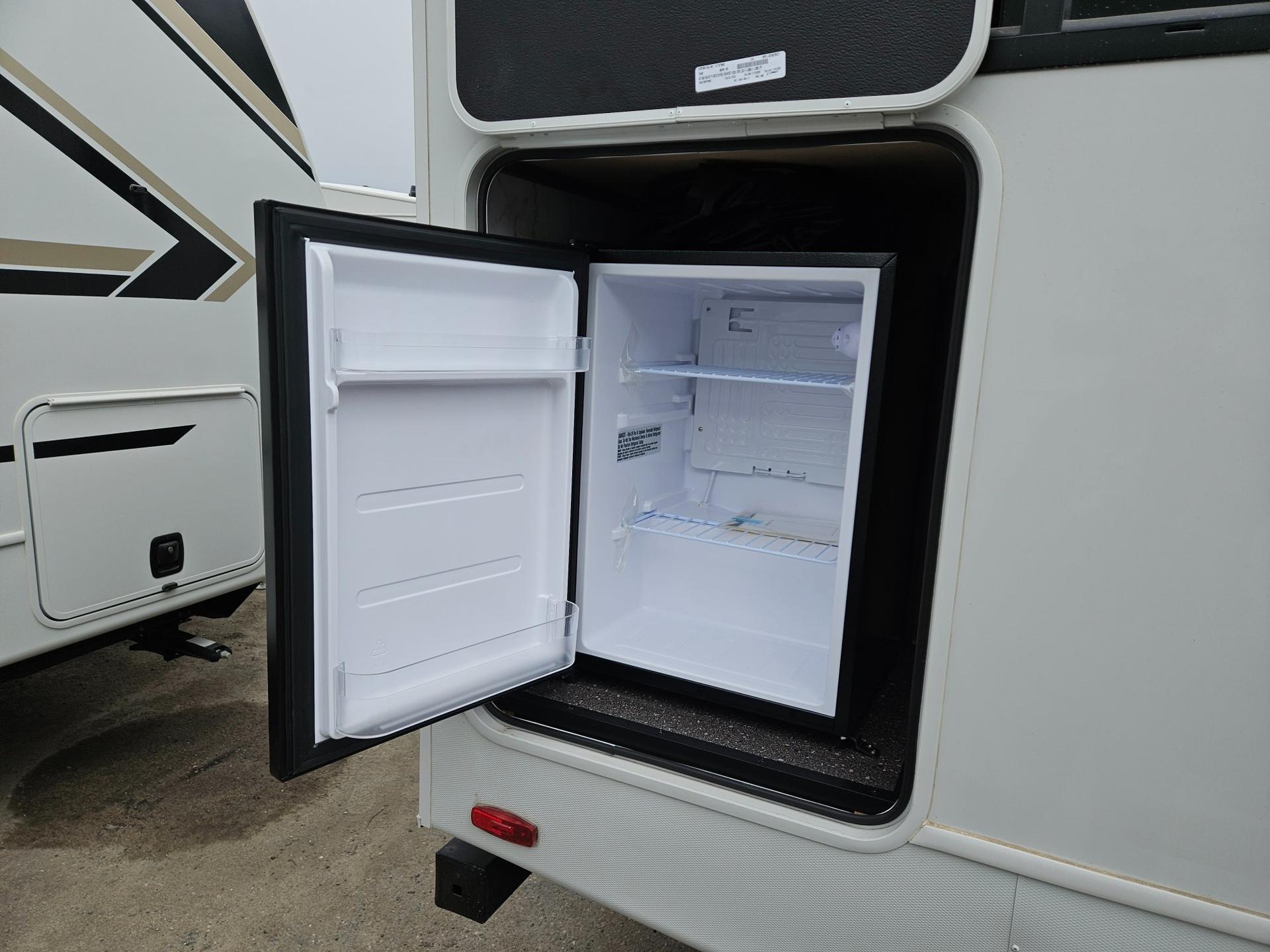 2026 Keystone RV 2026 Keystone RV Cougar Half-Ton - thumbnail 43