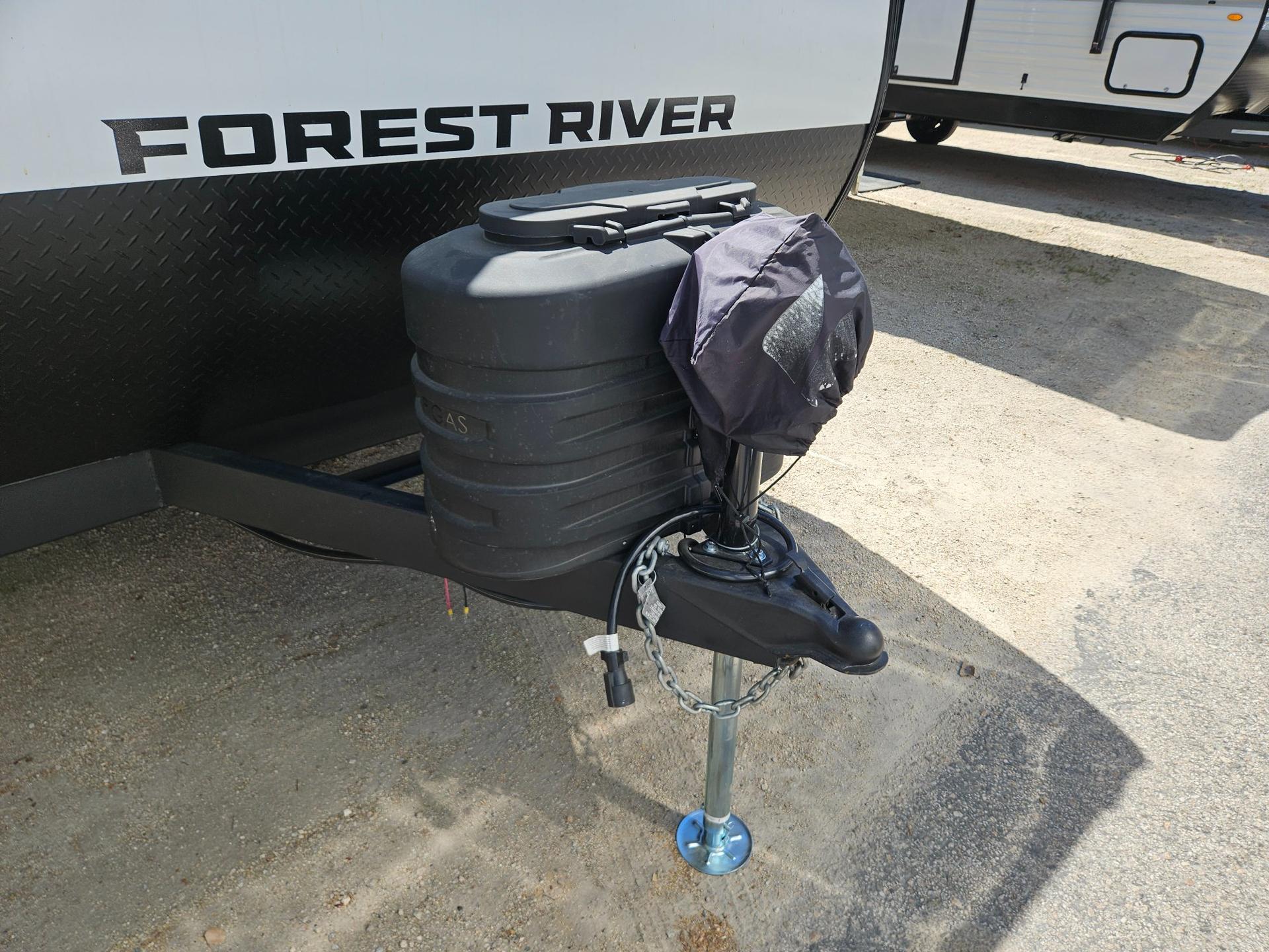 2026 Forest River RV 2026 Forest River RV Cherokee Grey Wolf - thumbnail 34