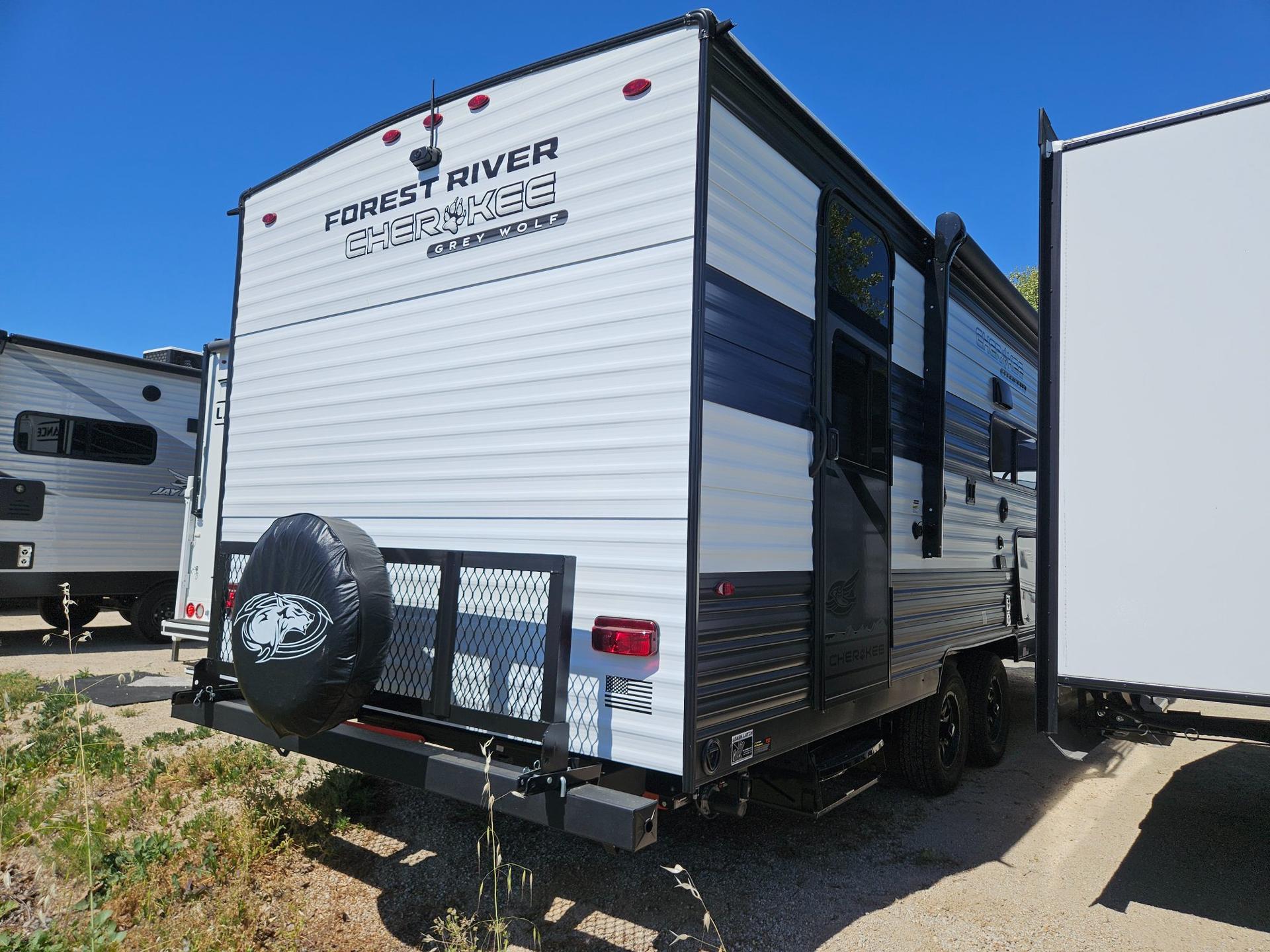 2026 Forest River RV 2026 Forest River RV Cherokee Grey Wolf - thumbnail 3