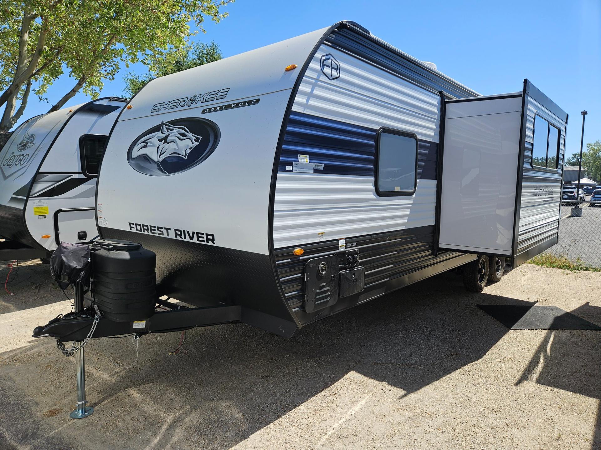 2026 Forest River RV 2026 Forest River RV Cherokee Grey Wolf - thumbnail 5