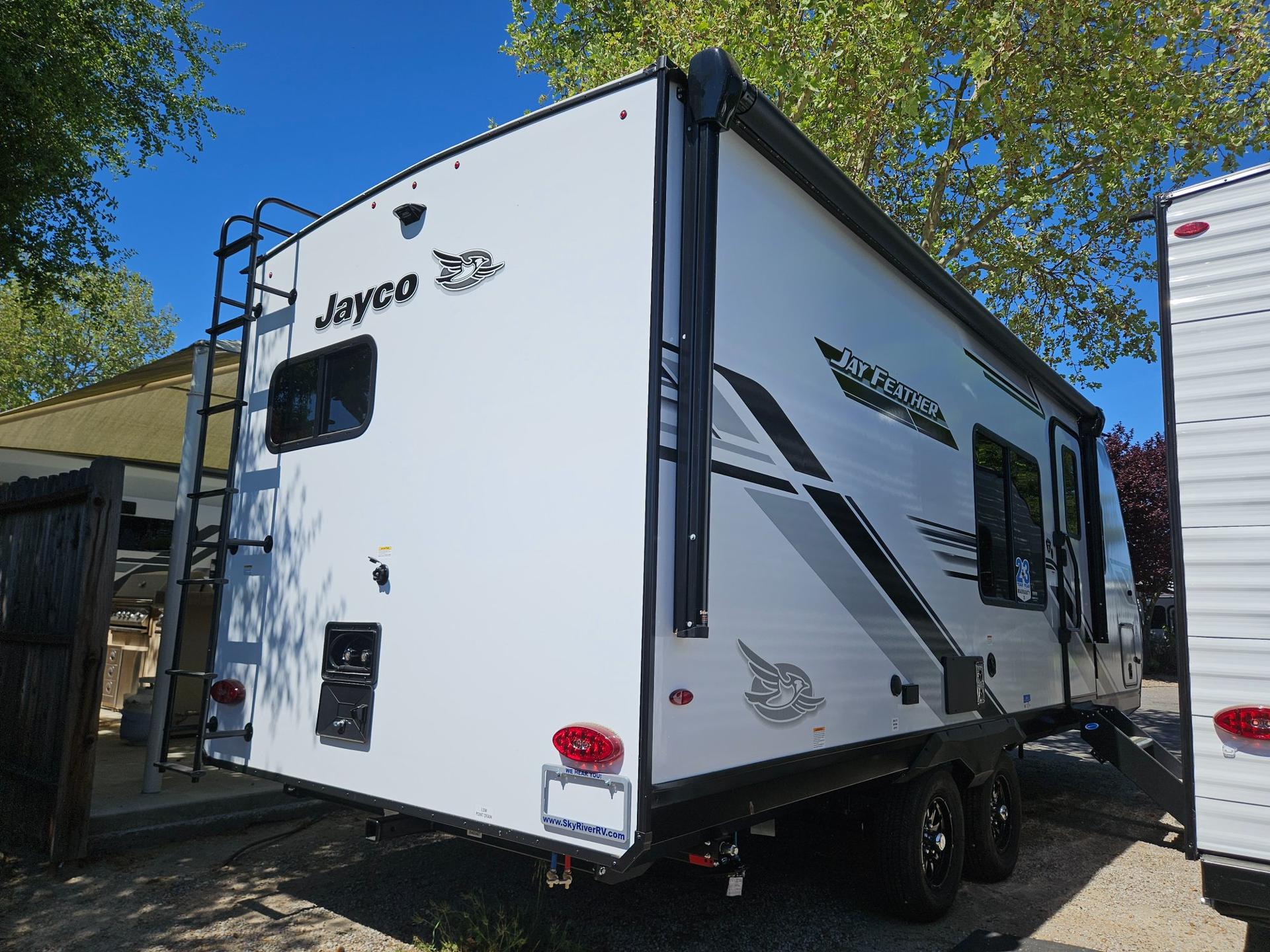 2026 Jayco 2026 Jayco Jay Feather - thumbnail 3