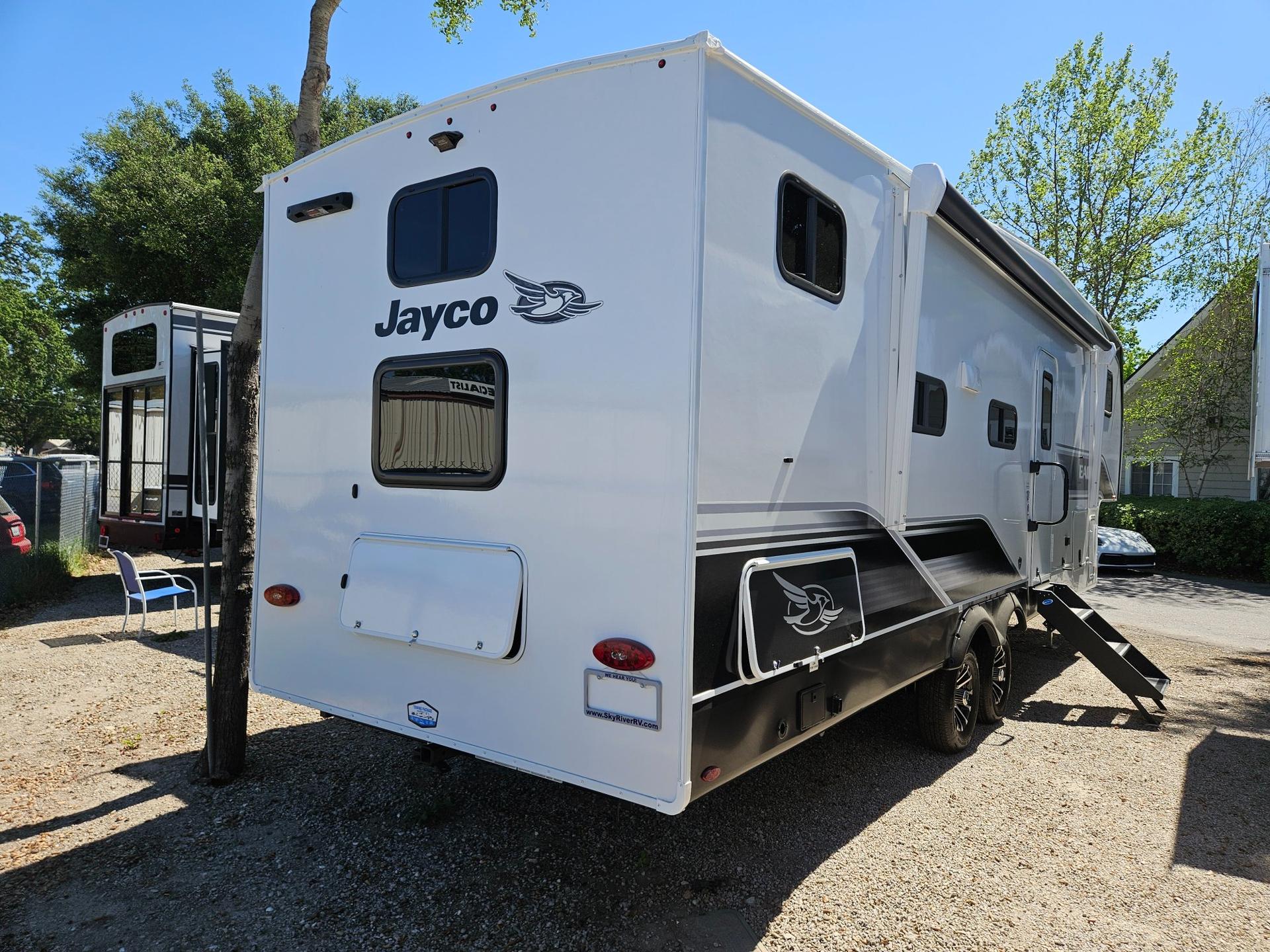 2026 Jayco 2026 Jayco Eagle SLE - thumbnail 3