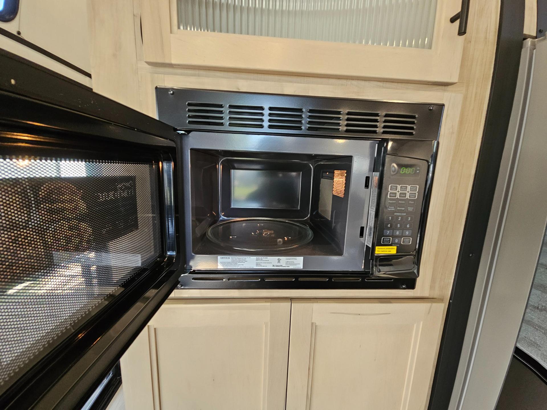 2026 Forest River RV 2026 Forest River RV Cherokee Timberwolf Black Label - thumbnail 20