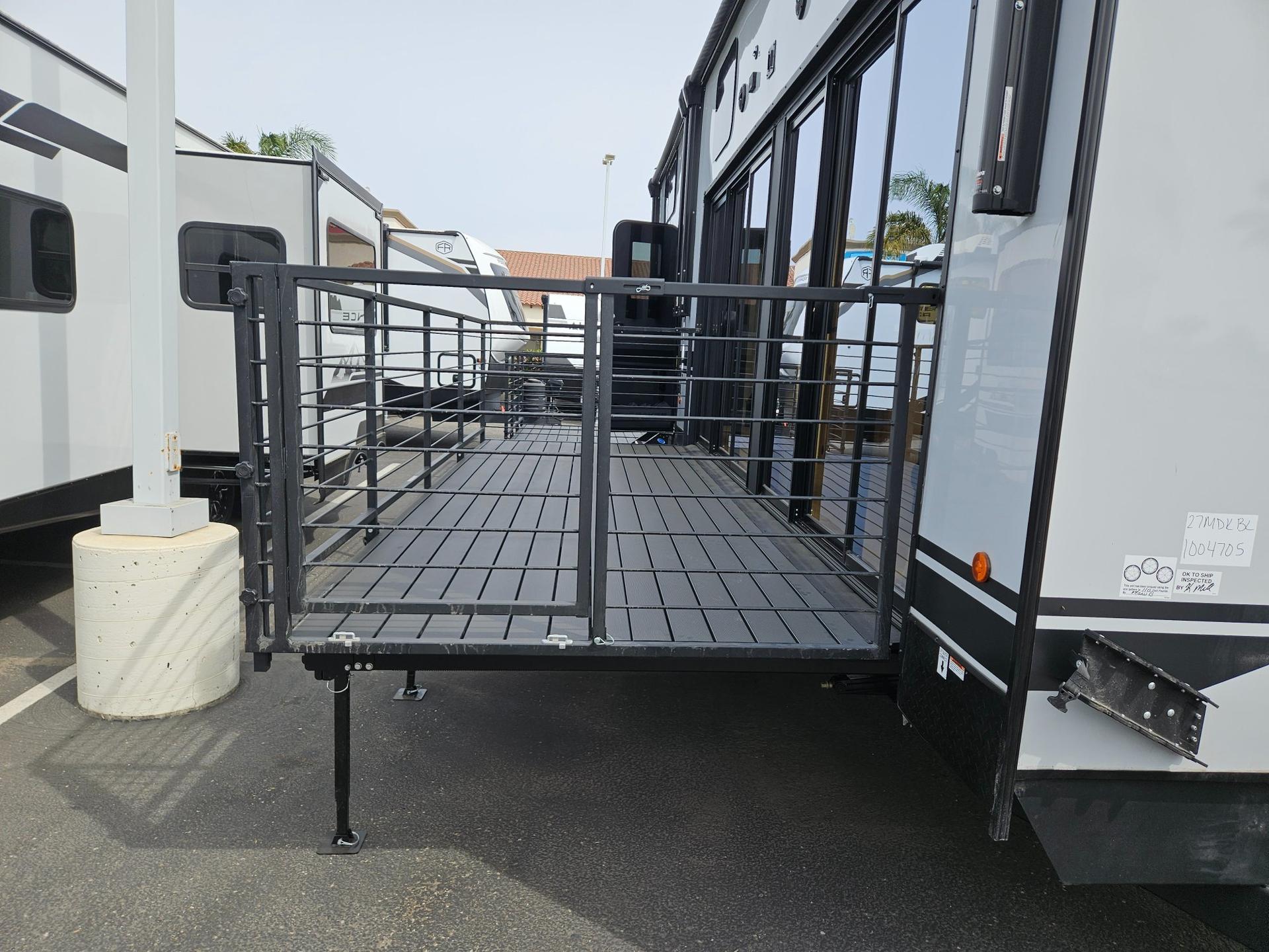 2026 Forest River RV 2026 Forest River RV Cherokee Timberwolf Black Label - thumbnail 41