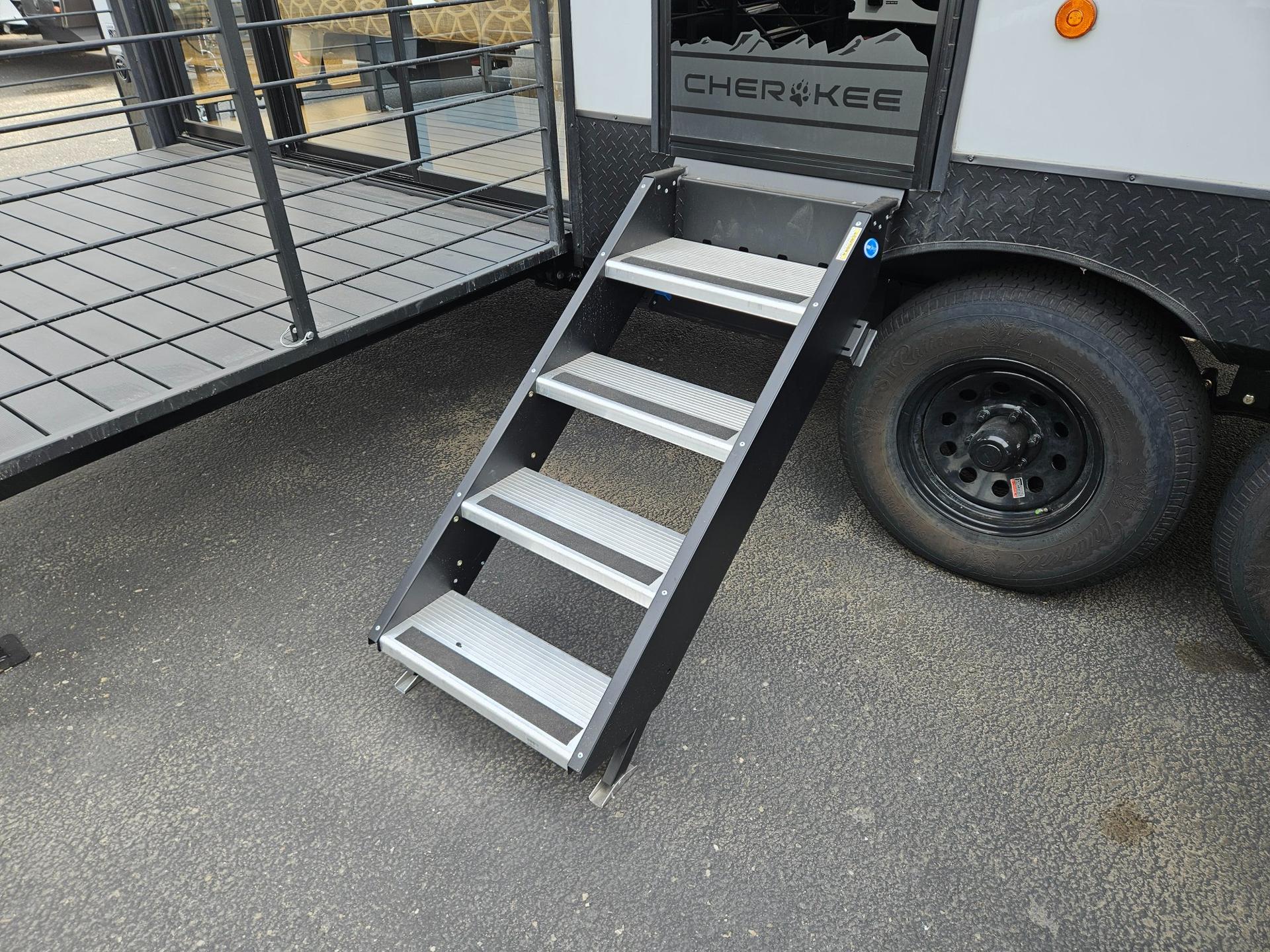 2026 Forest River RV 2026 Forest River RV Cherokee Timberwolf Black Label - thumbnail 43