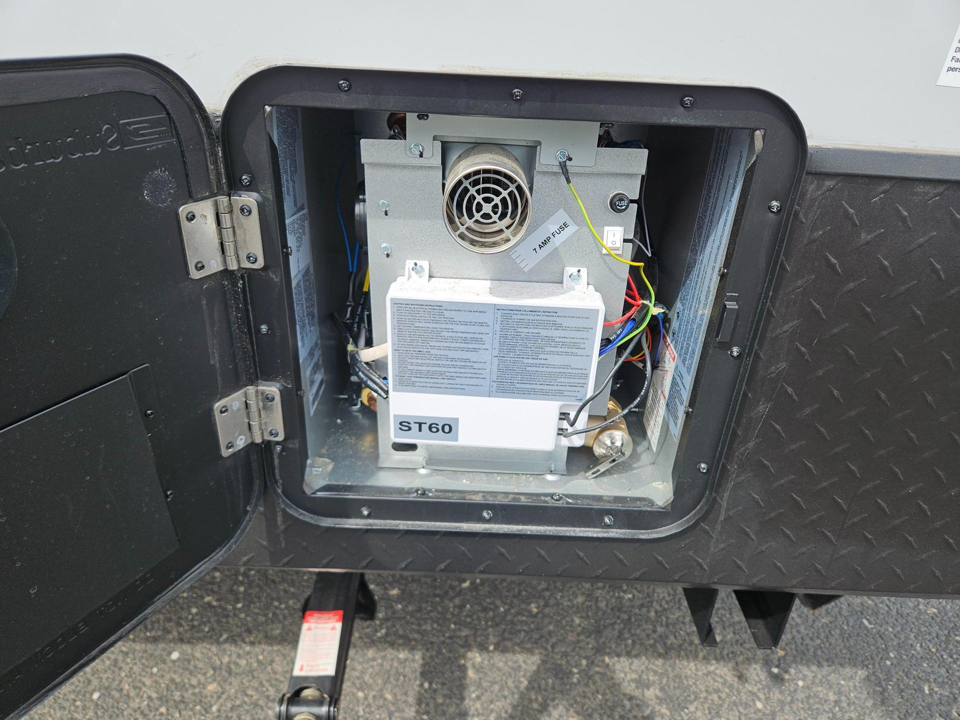 2026 Forest River RV 2026 Forest River RV Cherokee Timberwolf Black Label - thumbnail 46