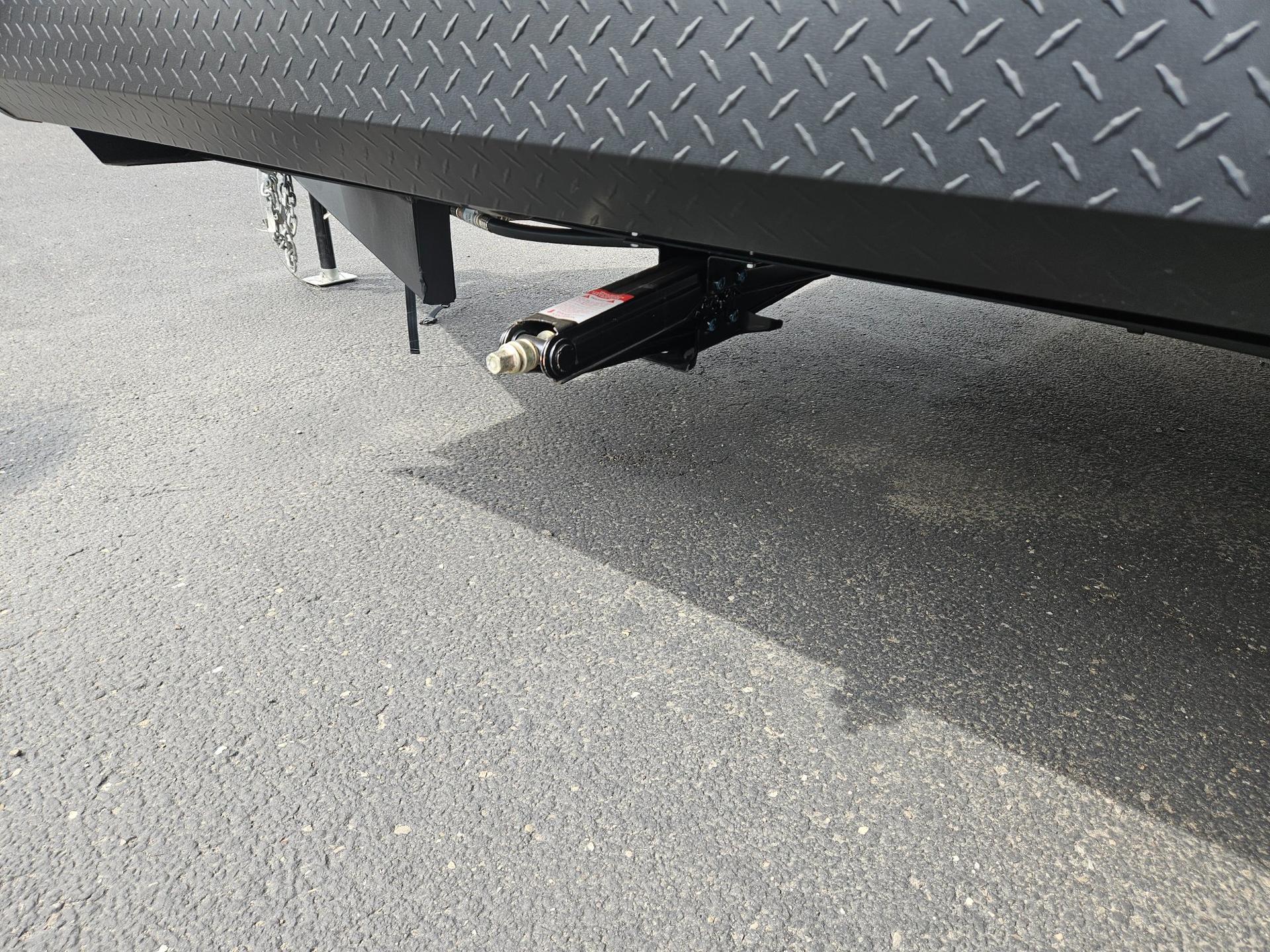 2026 Forest River RV 2026 Forest River RV Cherokee Timberwolf Black Label - thumbnail 49