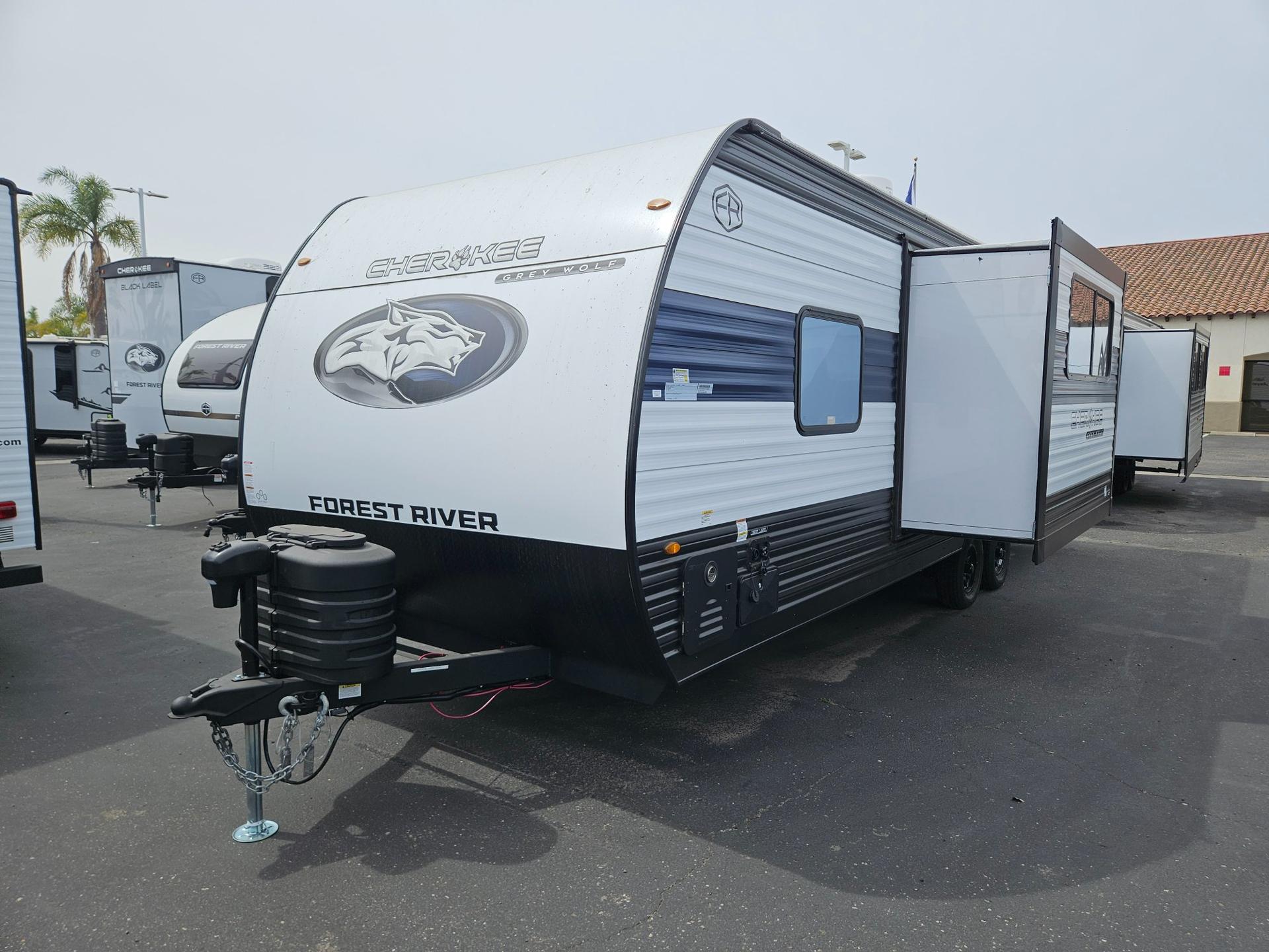 2026 Forest River RV 2026 Forest River RV Cherokee Grey Wolf - thumbnail 5