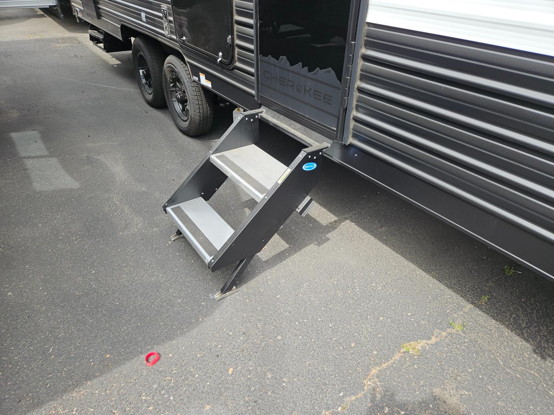 2026 Forest River RV 2026 Forest River RV Cherokee Grey Wolf - thumbnail 34