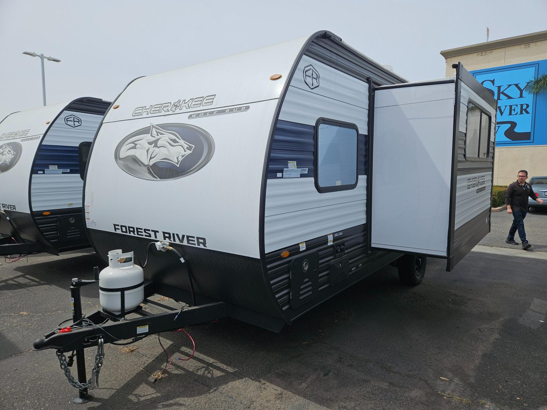 2026 Forest River RV 2026 Forest River RV Cherokee Wolf Pup - thumbnail 5