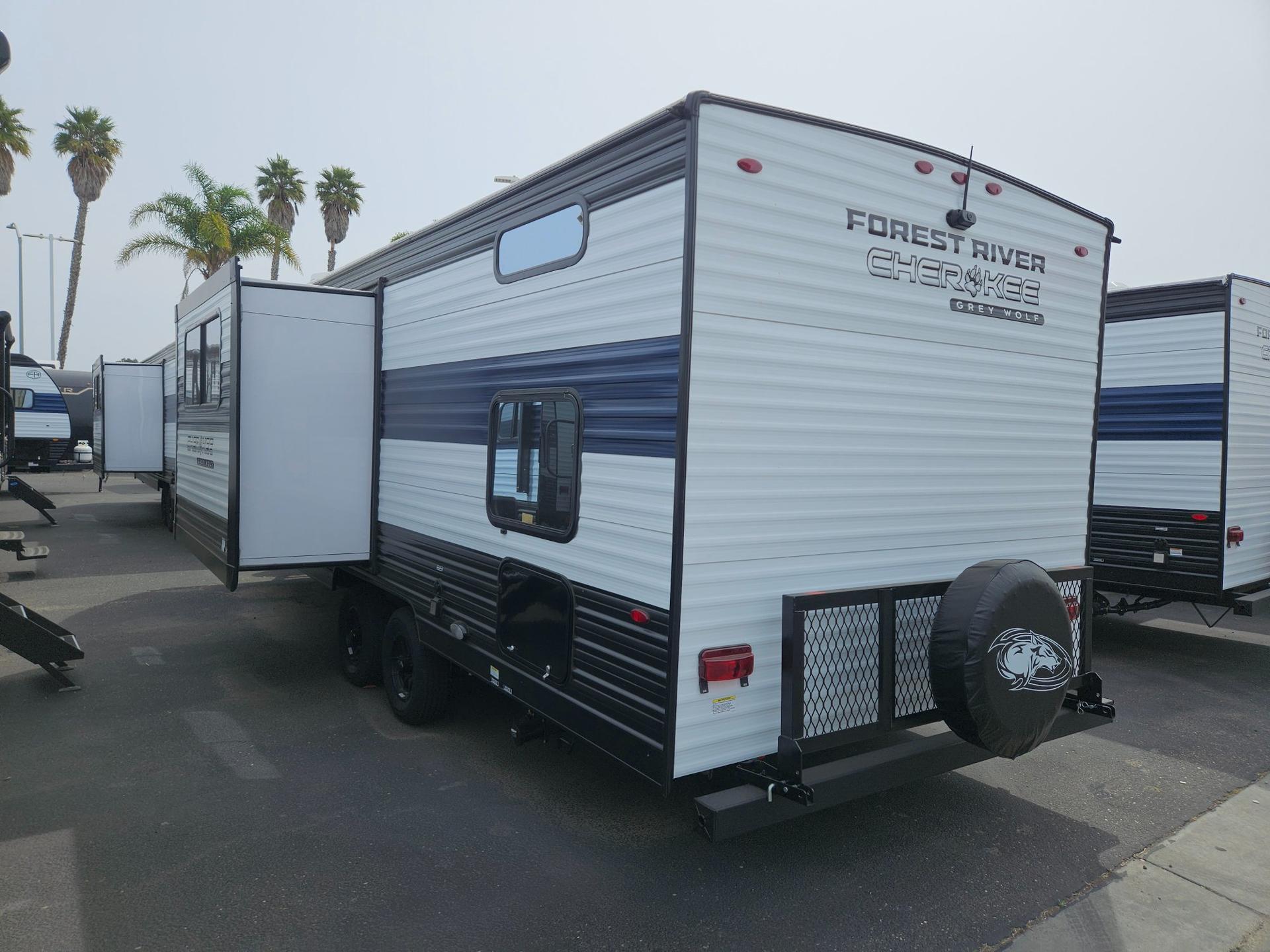 2026 Forest River 2026 Forest River Cherokee Grey Wolf - thumbnail 4