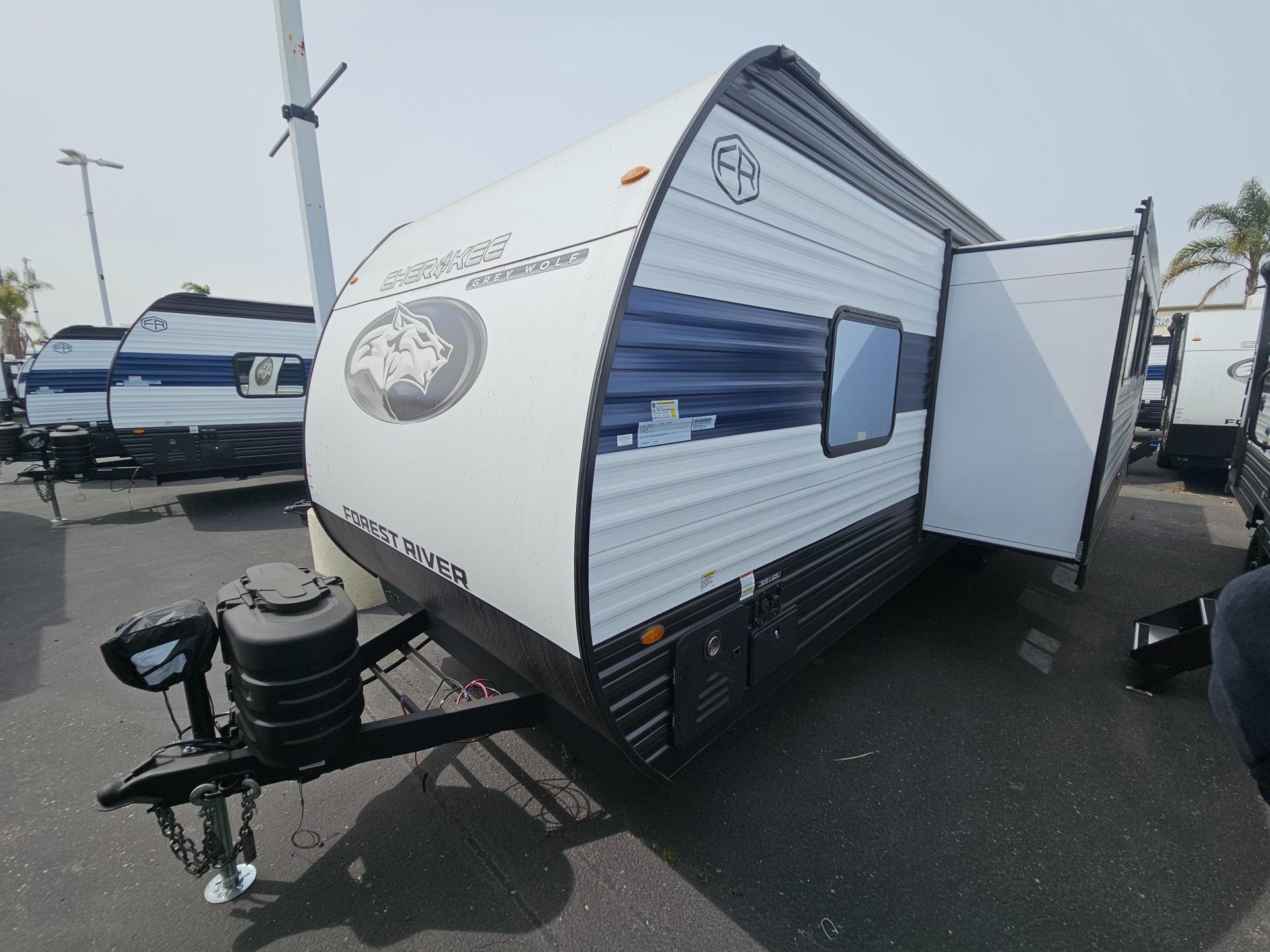 2026 Forest River RV 2026 Forest River RV Cherokee Grey Wolf - thumbnail 5