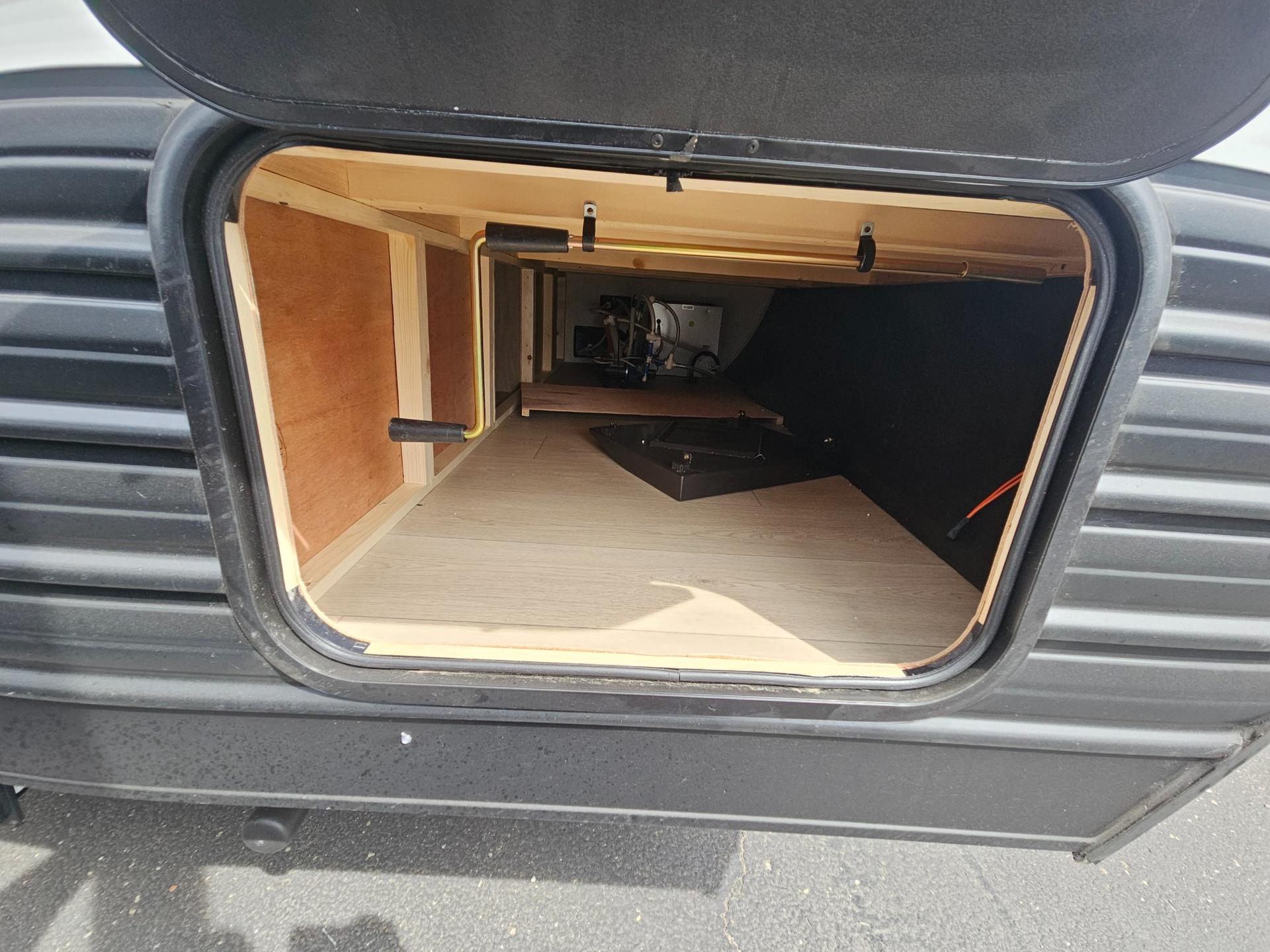 2026 Forest River RV 2026 Forest River RV Cherokee Grey Wolf - thumbnail 36