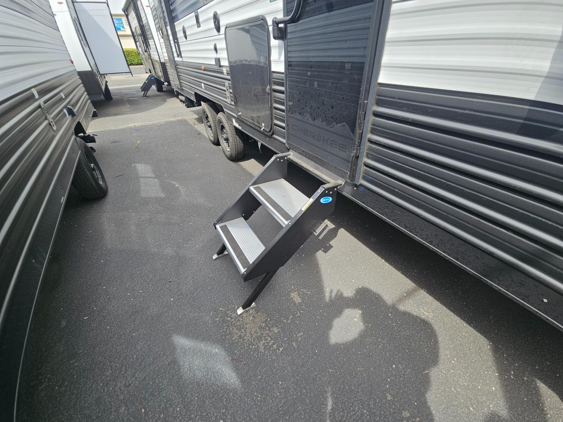 2026 Forest River RV 2026 Forest River RV Cherokee Grey Wolf - thumbnail 38