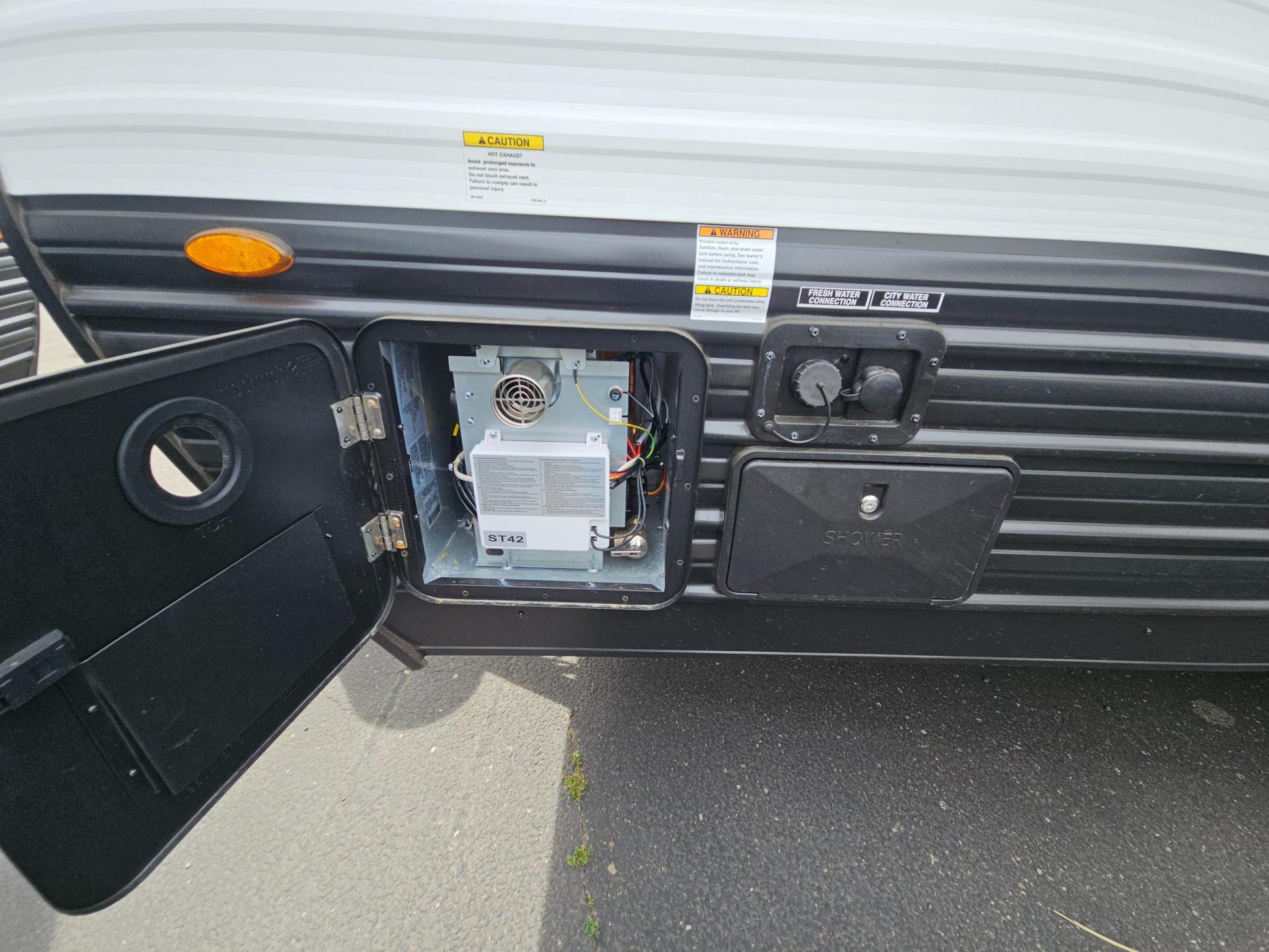 2026 Forest River RV 2026 Forest River RV Cherokee Grey Wolf - thumbnail 48