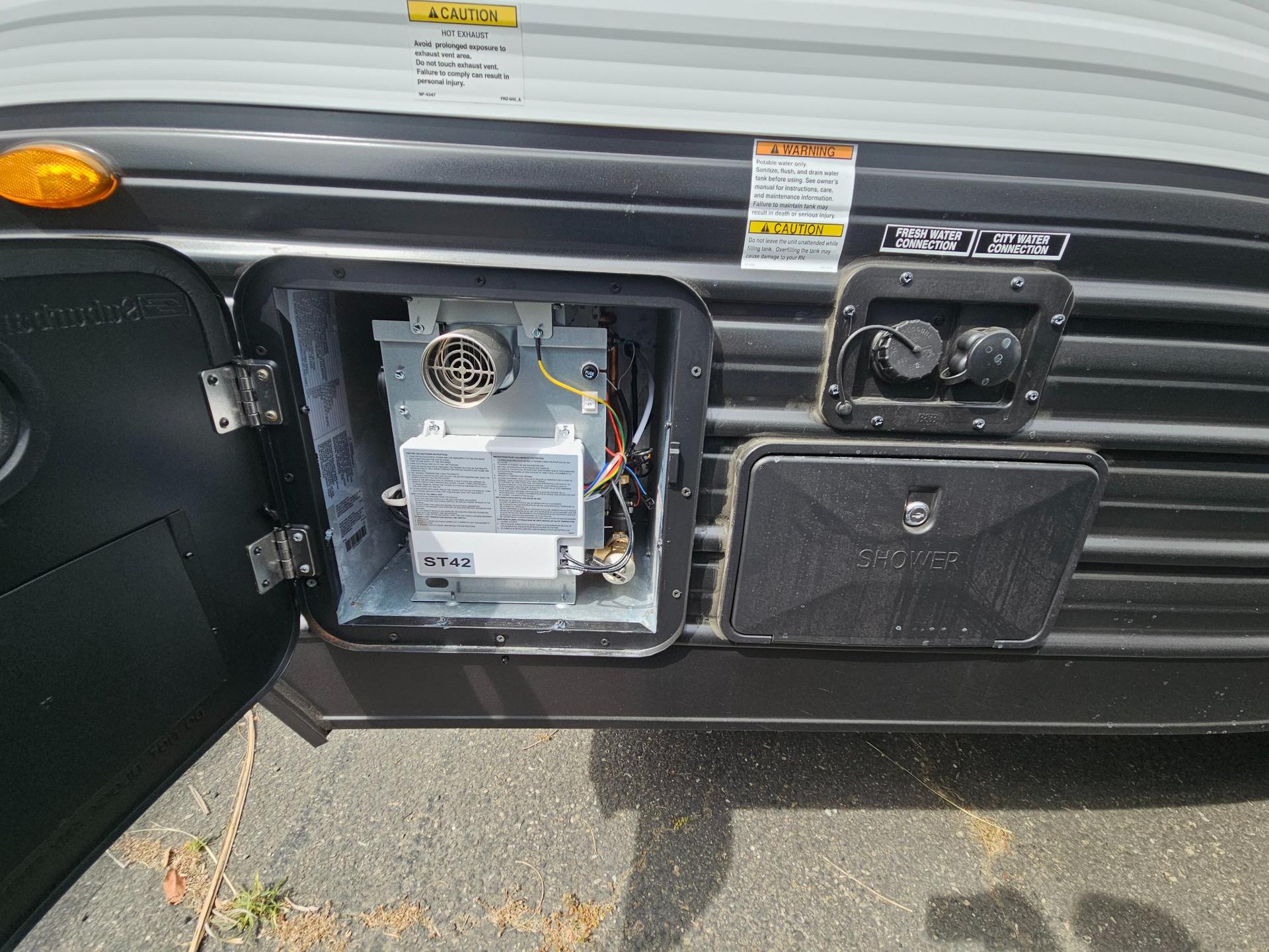 2026 Forest River RV 2026 Forest River RV Cherokee Grey Wolf - thumbnail 44