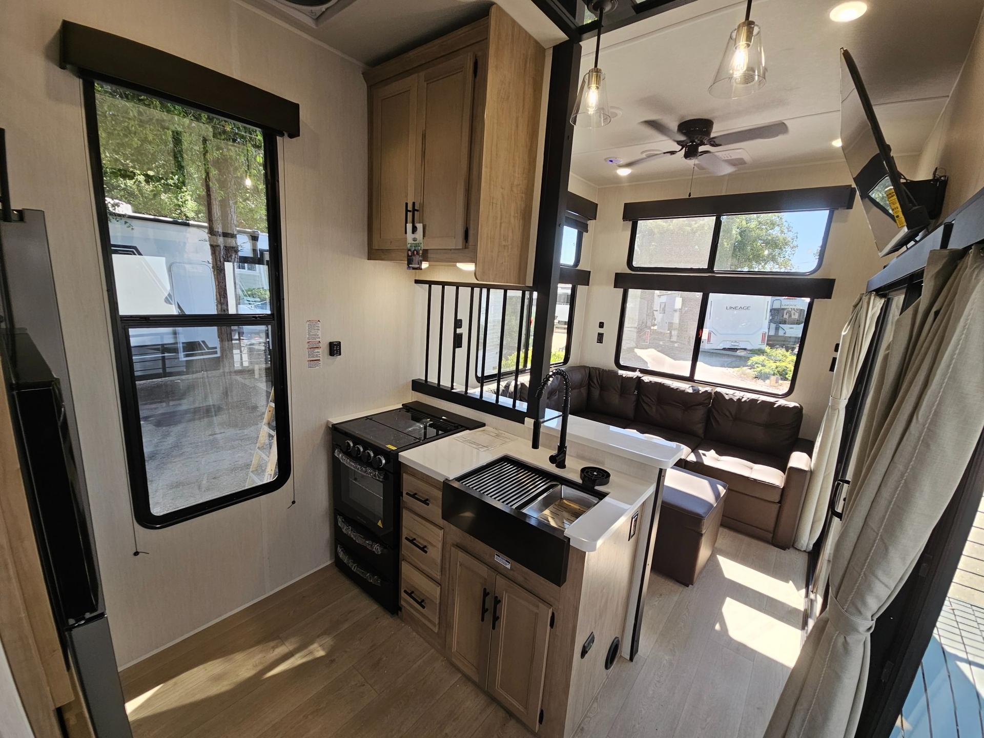 2026 Forest River RV 2026 Forest River RV Cherokee Timberwolf  - thumbnail 13