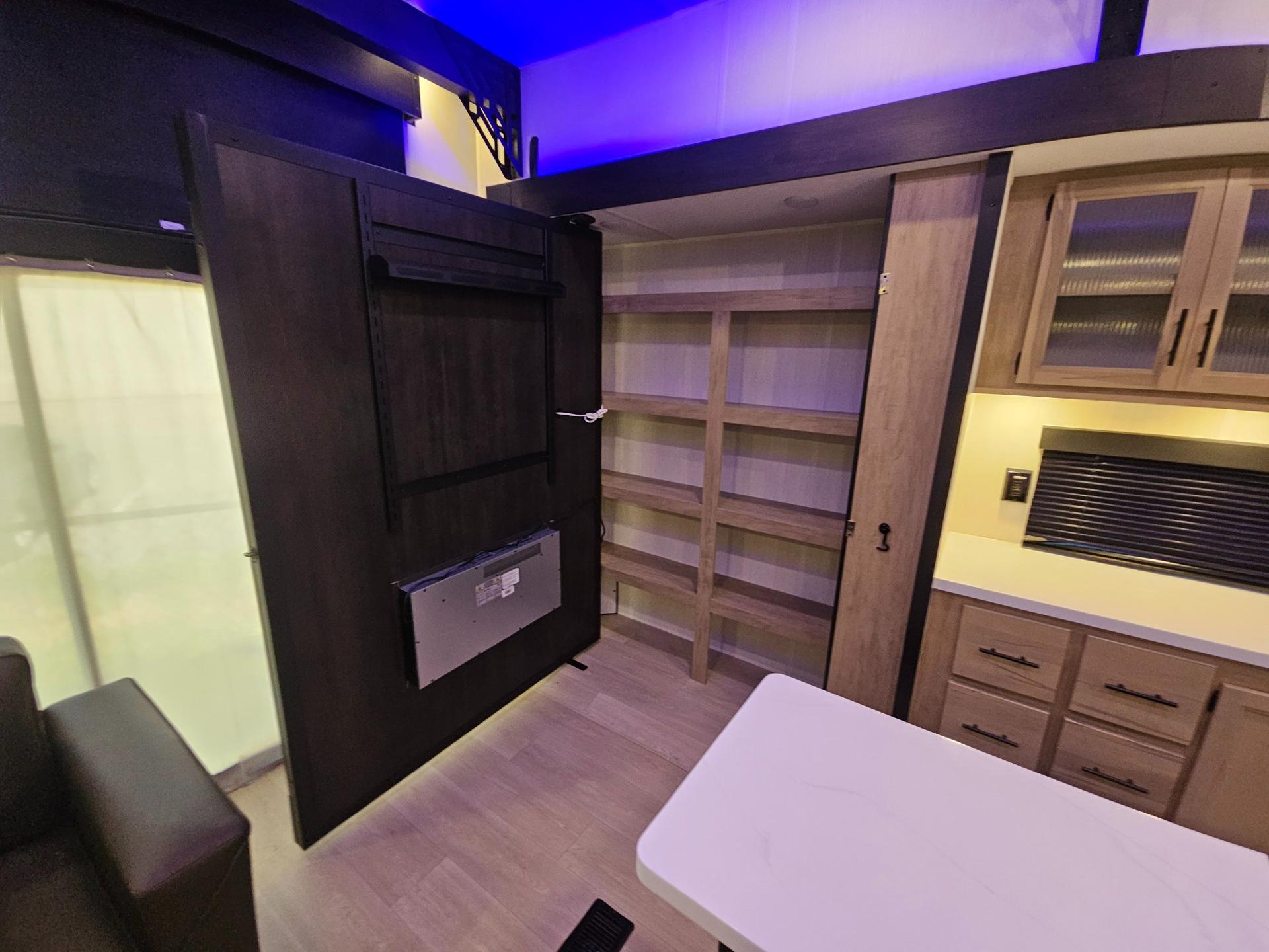 2026 Forest River 2026 Forest River Cherokee Timberwolf Black Label - thumbnail 13