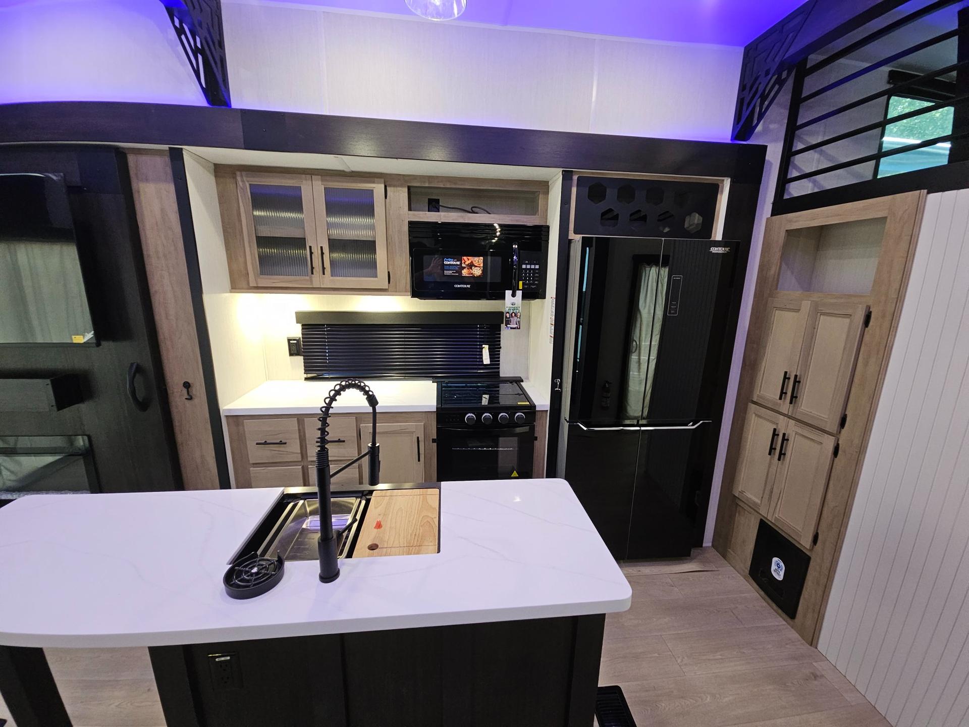 2026 Forest River 2026 Forest River Cherokee Timberwolf Black Label - thumbnail 14