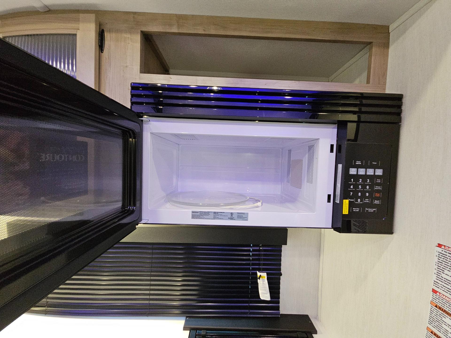 2026 Forest River 2026 Forest River Cherokee Timberwolf Black Label - thumbnail 16