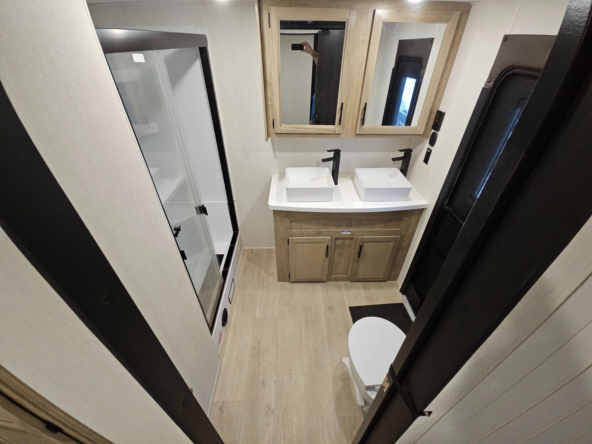 2026 Forest River 2026 Forest River Cherokee Timberwolf Black Label - thumbnail 43