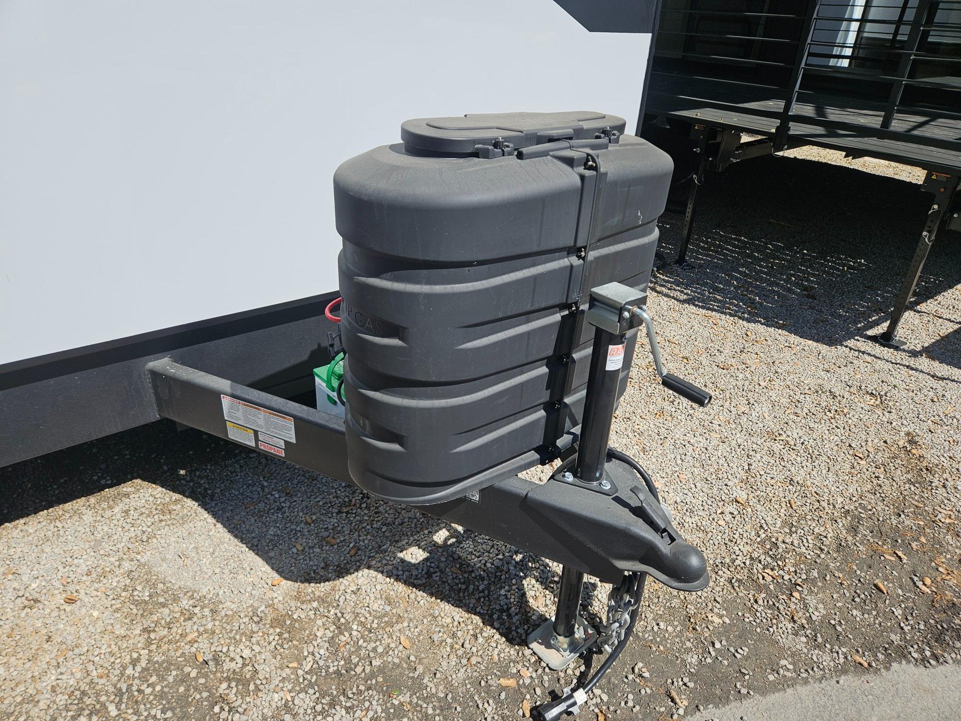 2026 Forest River 2026 Forest River Cherokee Timberwolf Black Label - thumbnail 49