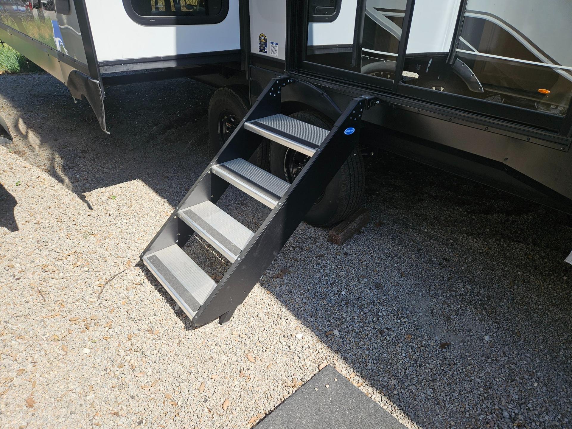 2026 Forest River 2026 Forest River Cherokee Timberwolf Black Label - thumbnail 54