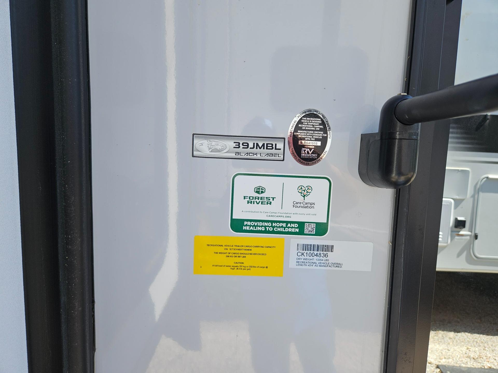 2026 Forest River 2026 Forest River Cherokee Timberwolf Black Label - thumbnail 55