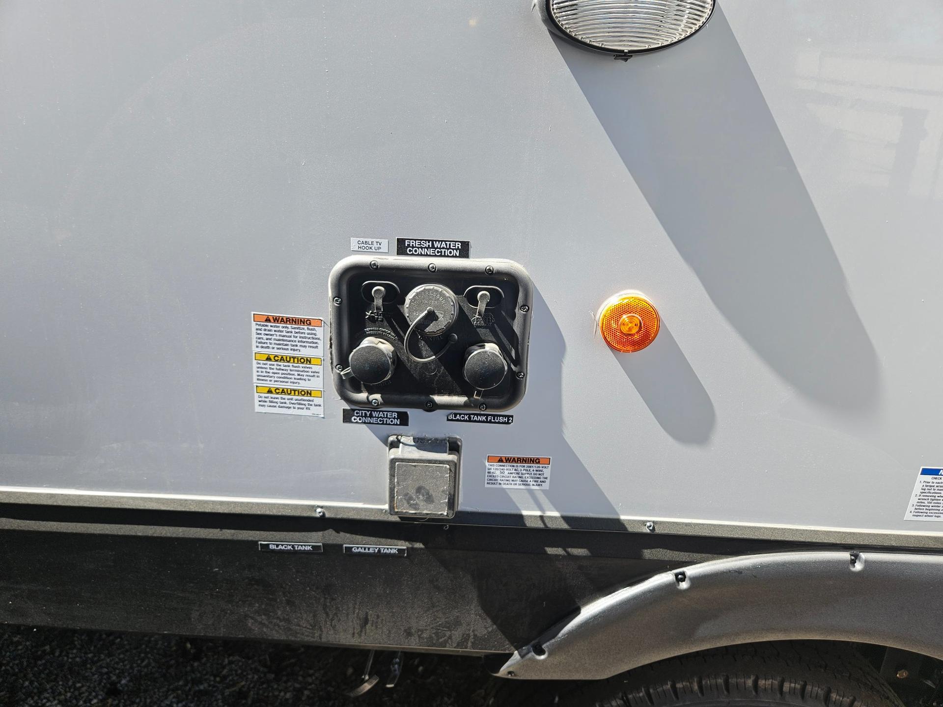 2026 Forest River 2026 Forest River Cherokee Timberwolf Black Label - thumbnail 58