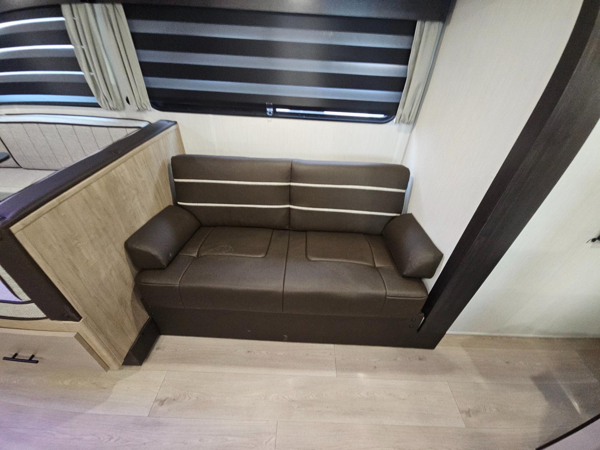 2026 Forest River RV 2026 Forest River RV Cherokee Grey Wolf - thumbnail 9