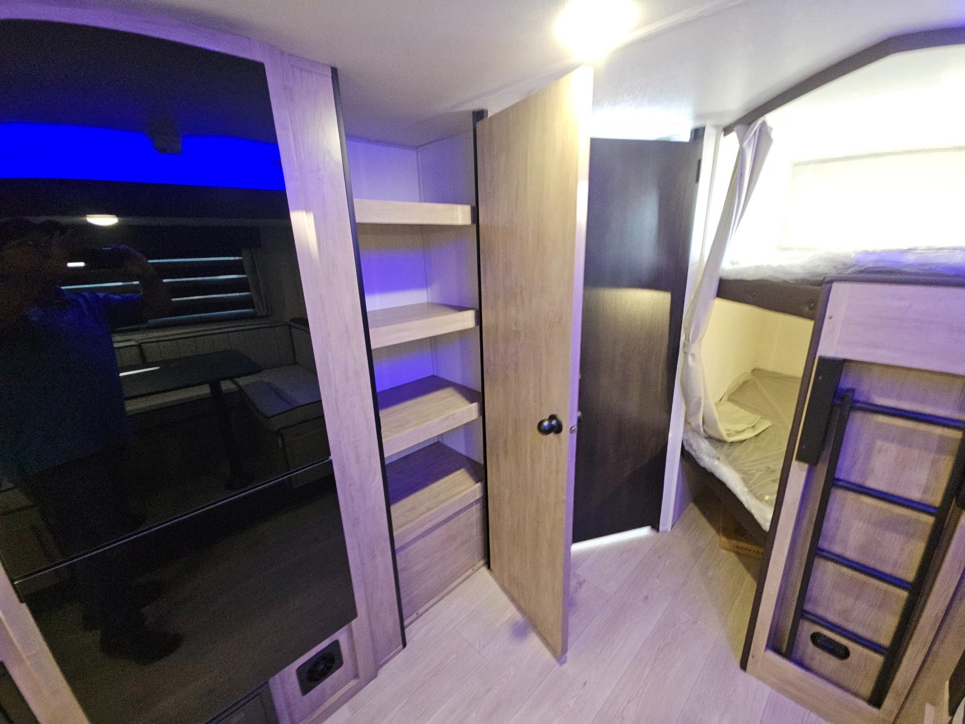 2026 Forest River RV 2026 Forest River RV Cherokee Grey Wolf - thumbnail 15