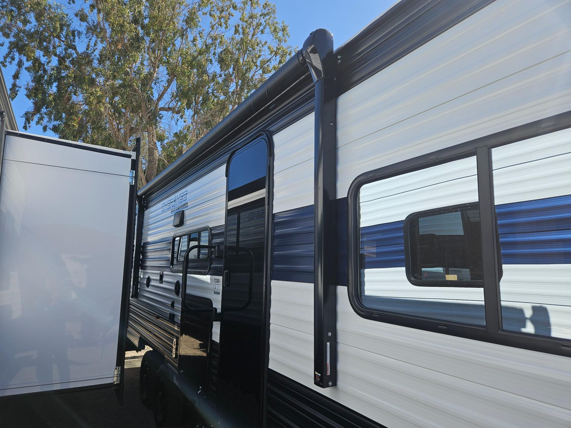 2026 Forest River RV 2026 Forest River RV Cherokee Grey Wolf - thumbnail 37