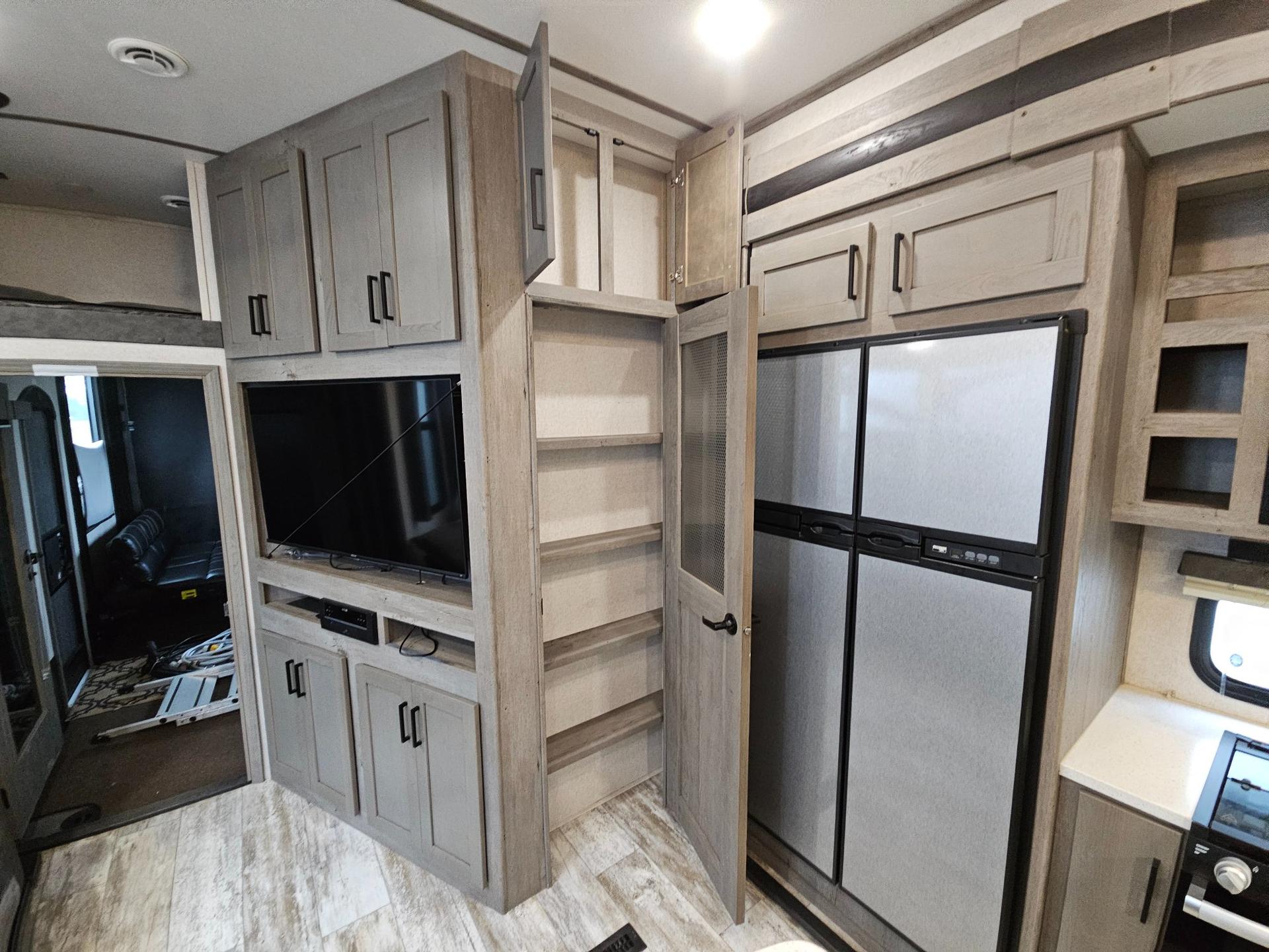 2021 Keystone RV 2021 Keystone RV Carbon - thumbnail 9