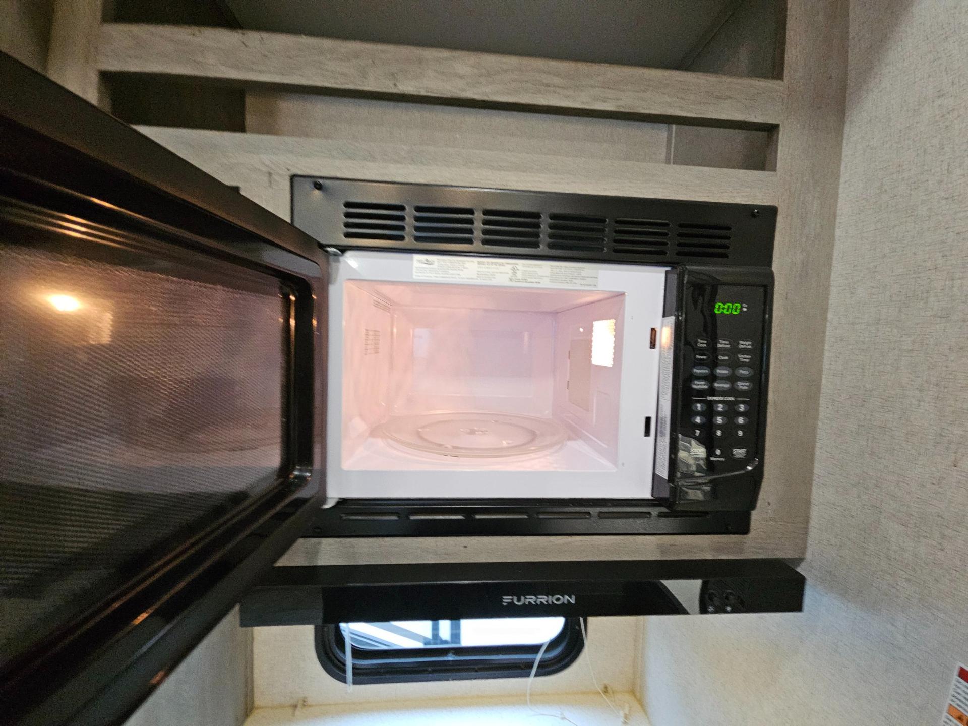 2021 Keystone RV 2021 Keystone RV Carbon - thumbnail 14